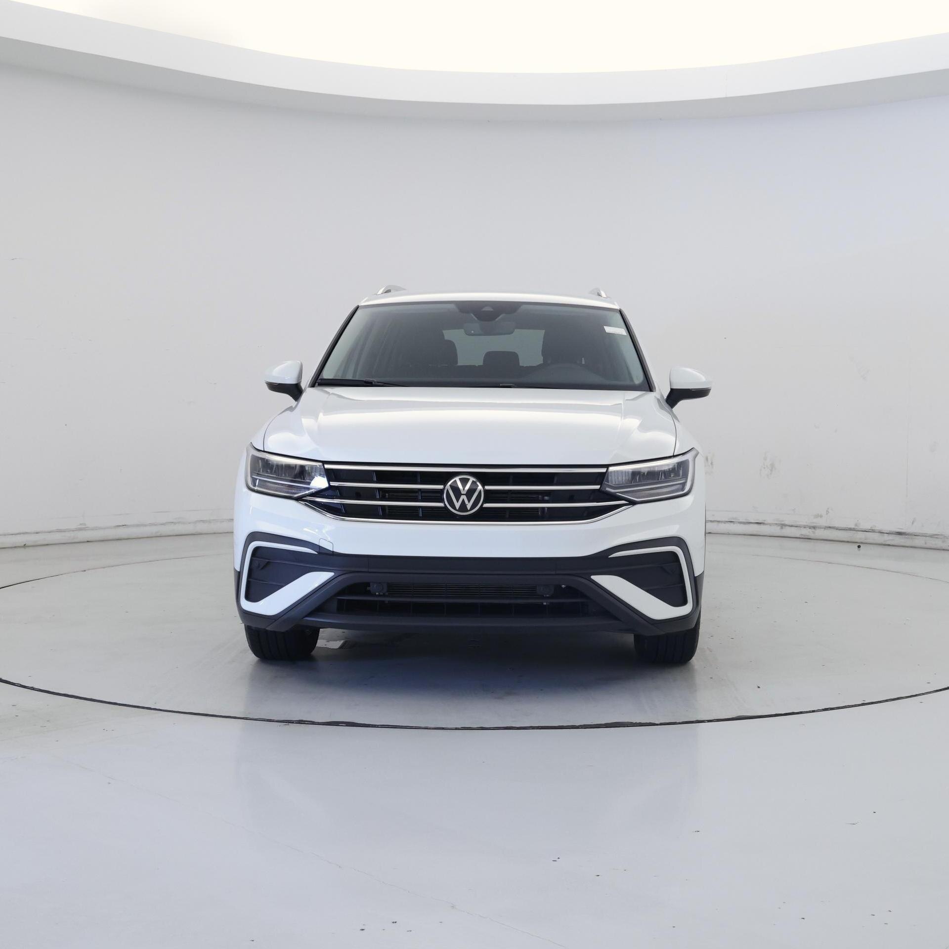 Thumbnail: 2024 Volkswagen Tiguan - 5