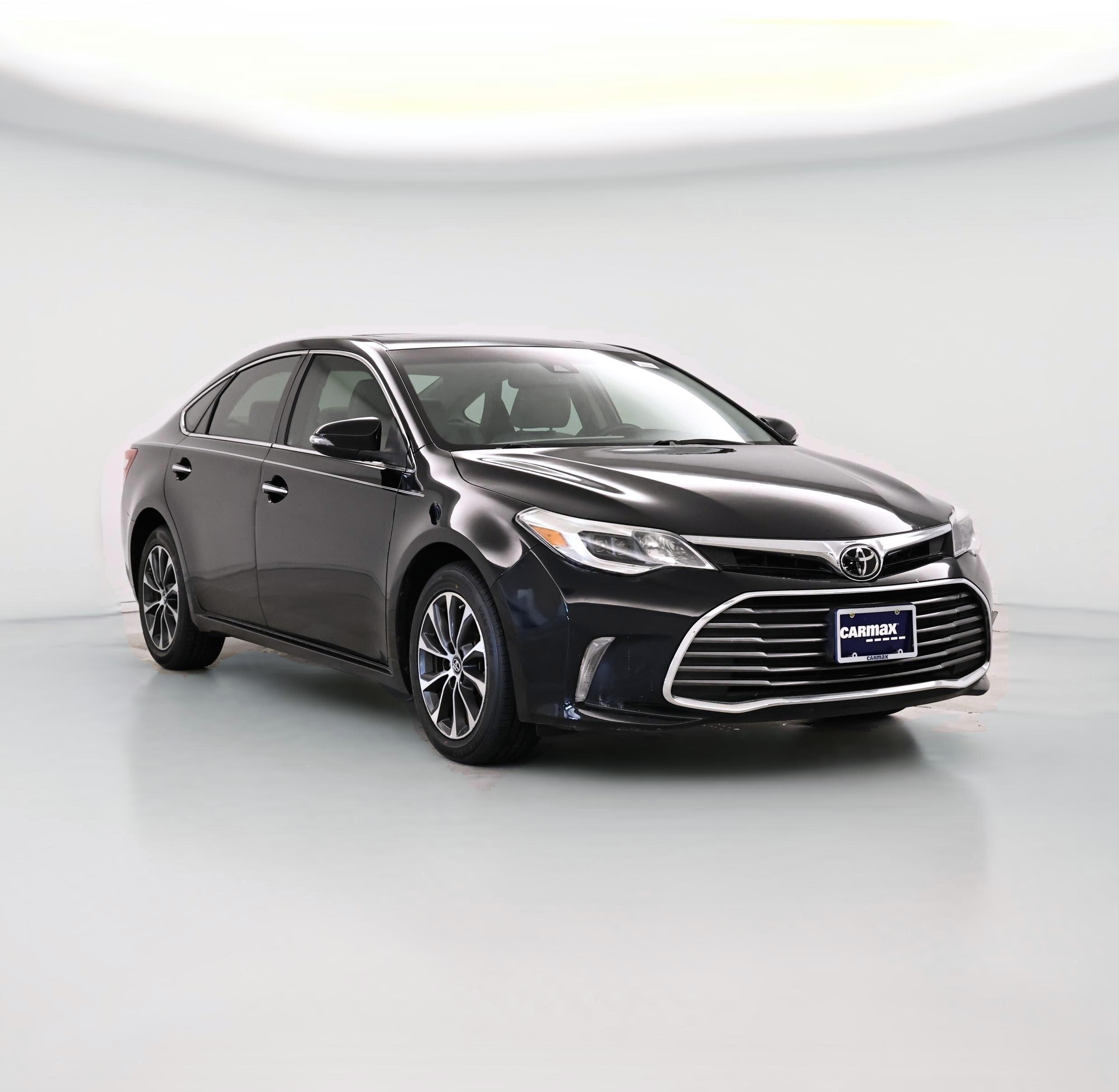 Thumbnail: 2017 Toyota Avalon - 1