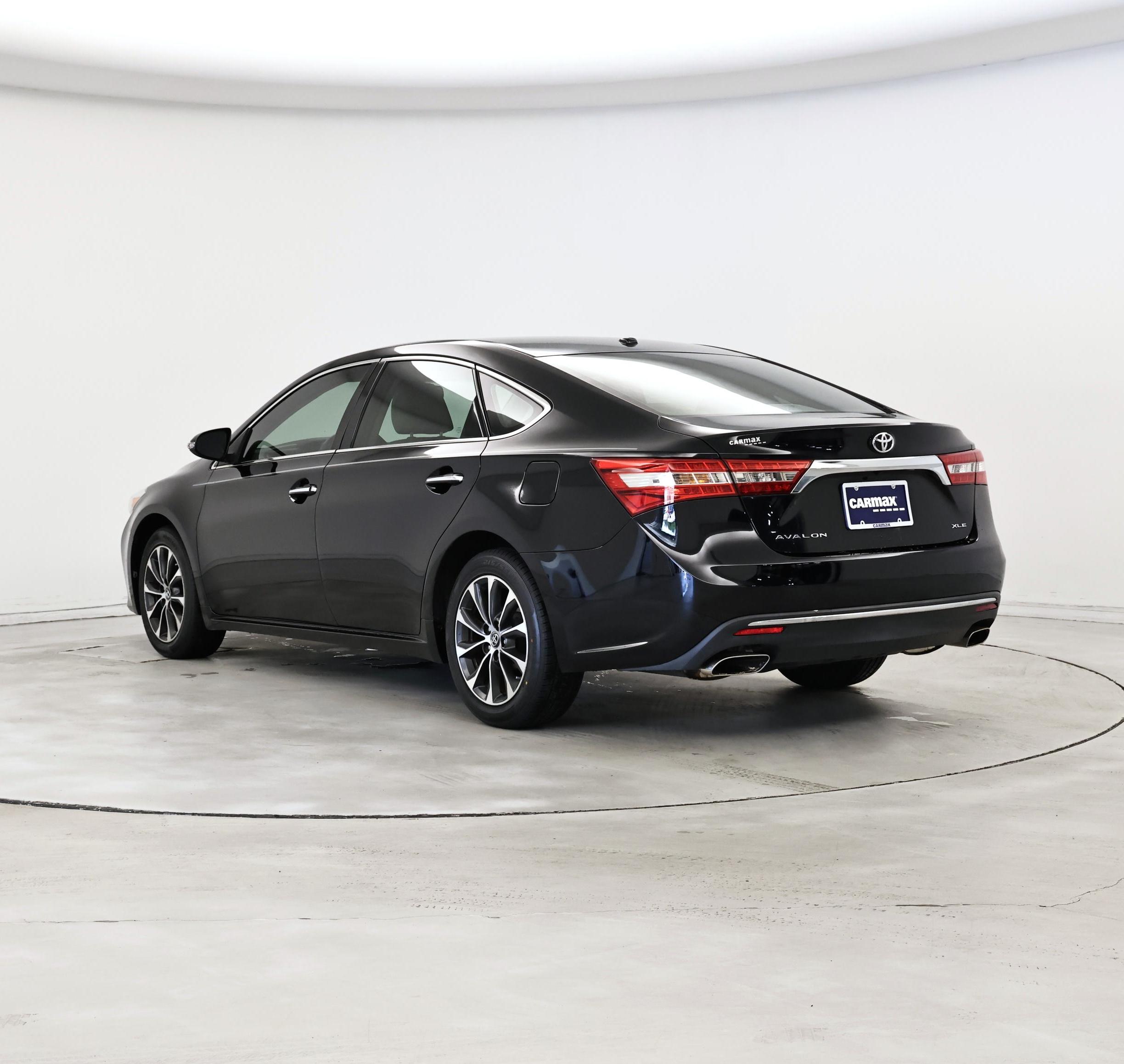 Thumbnail: 2017 Toyota Avalon - 2