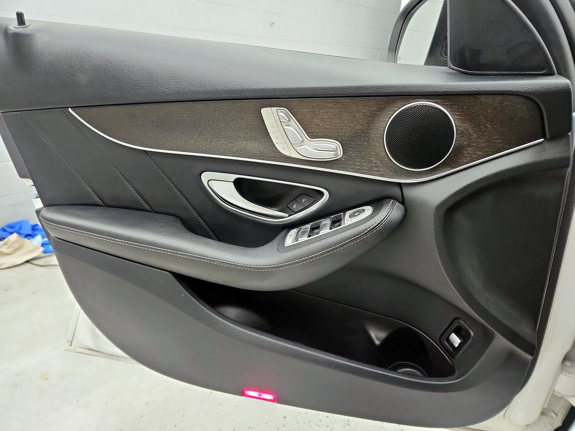 Thumbnail: 2020 Mercedes-Benz C-Class - 12