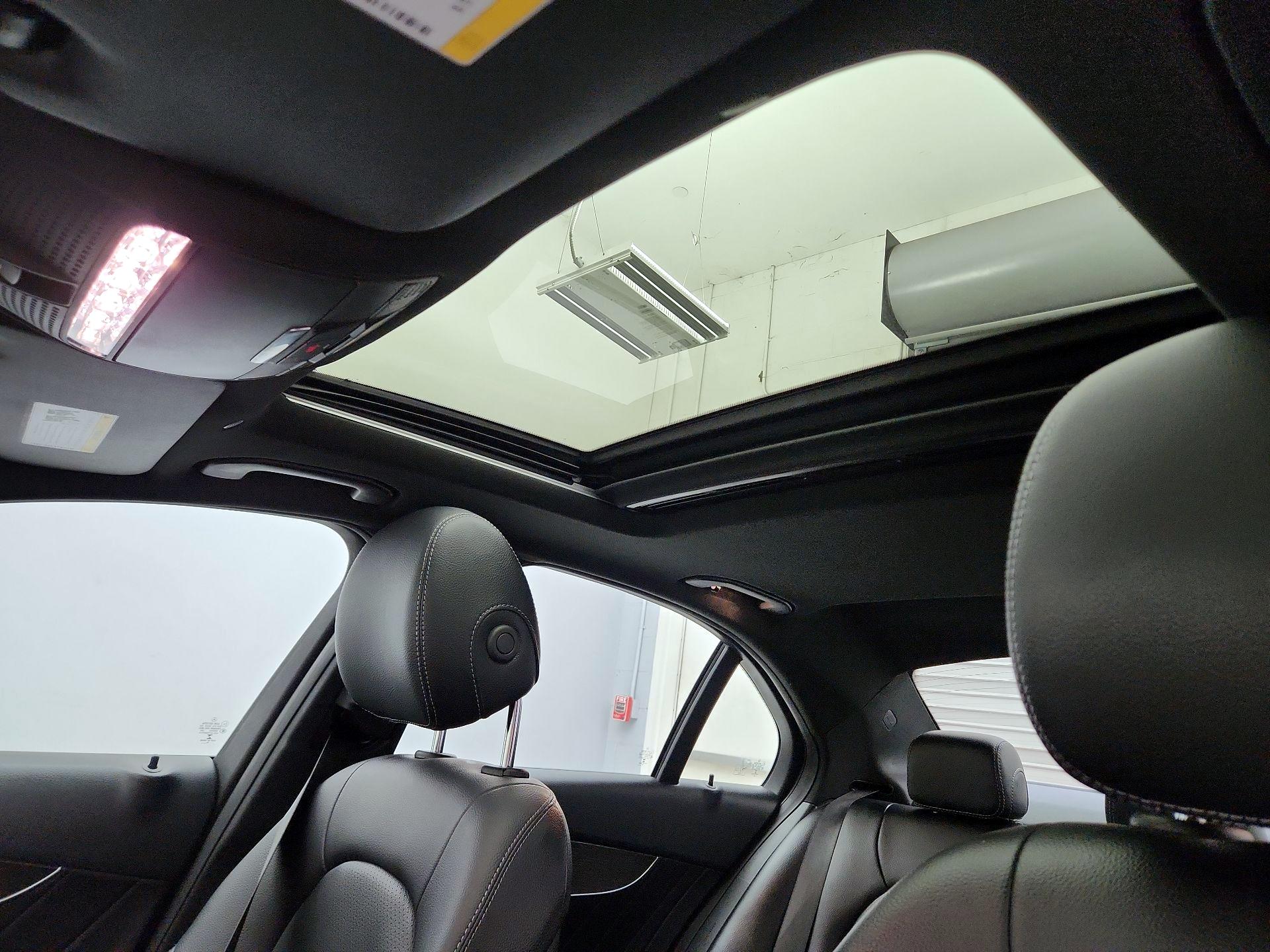 Thumbnail: 2020 Mercedes-Benz C-Class - 19