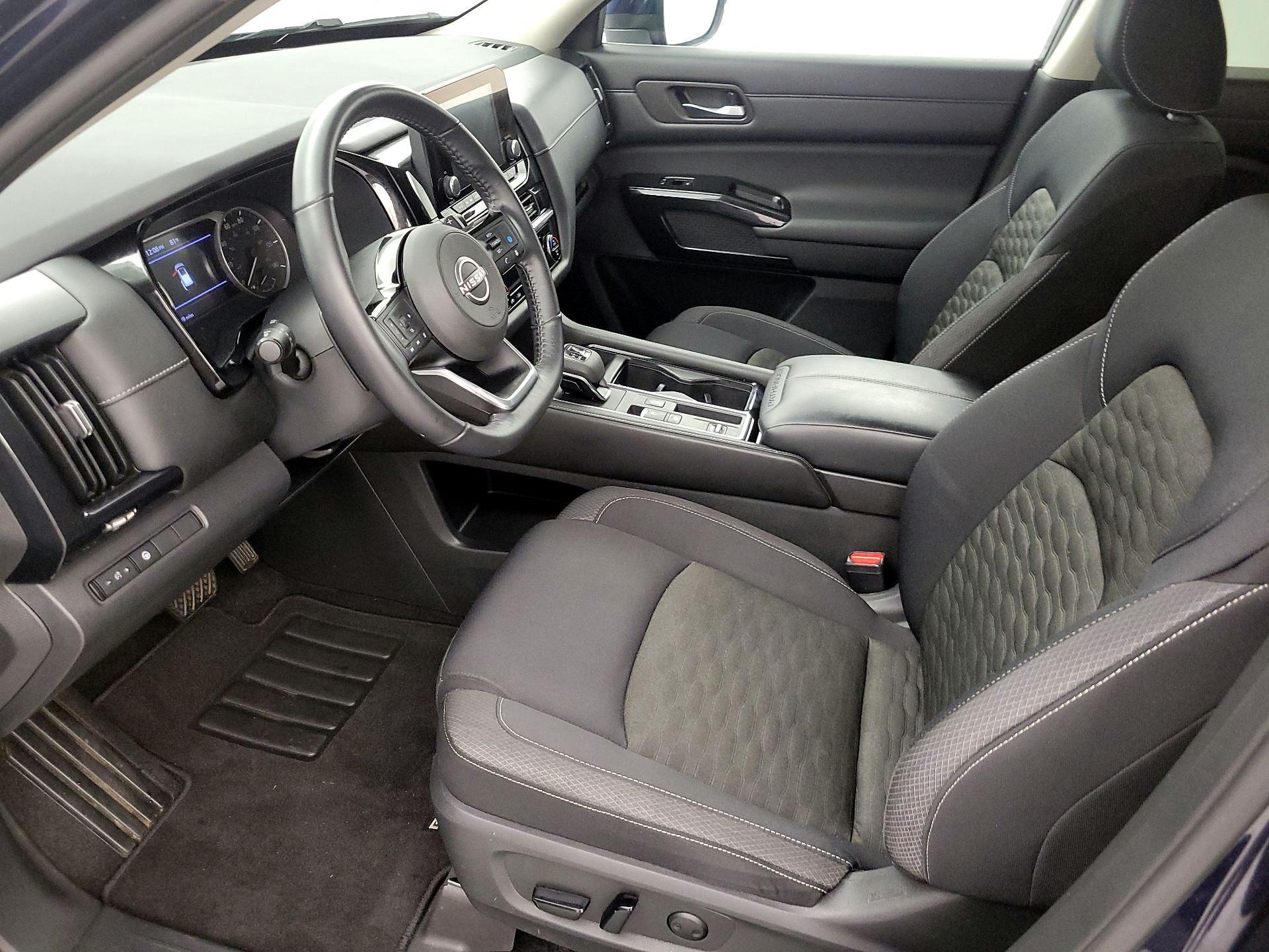 Thumbnail: 2022 Nissan Pathfinder - 11