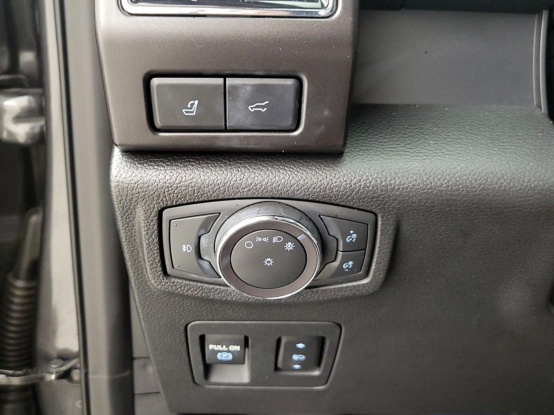 Thumbnail: 2019 Ford Expedition - 13