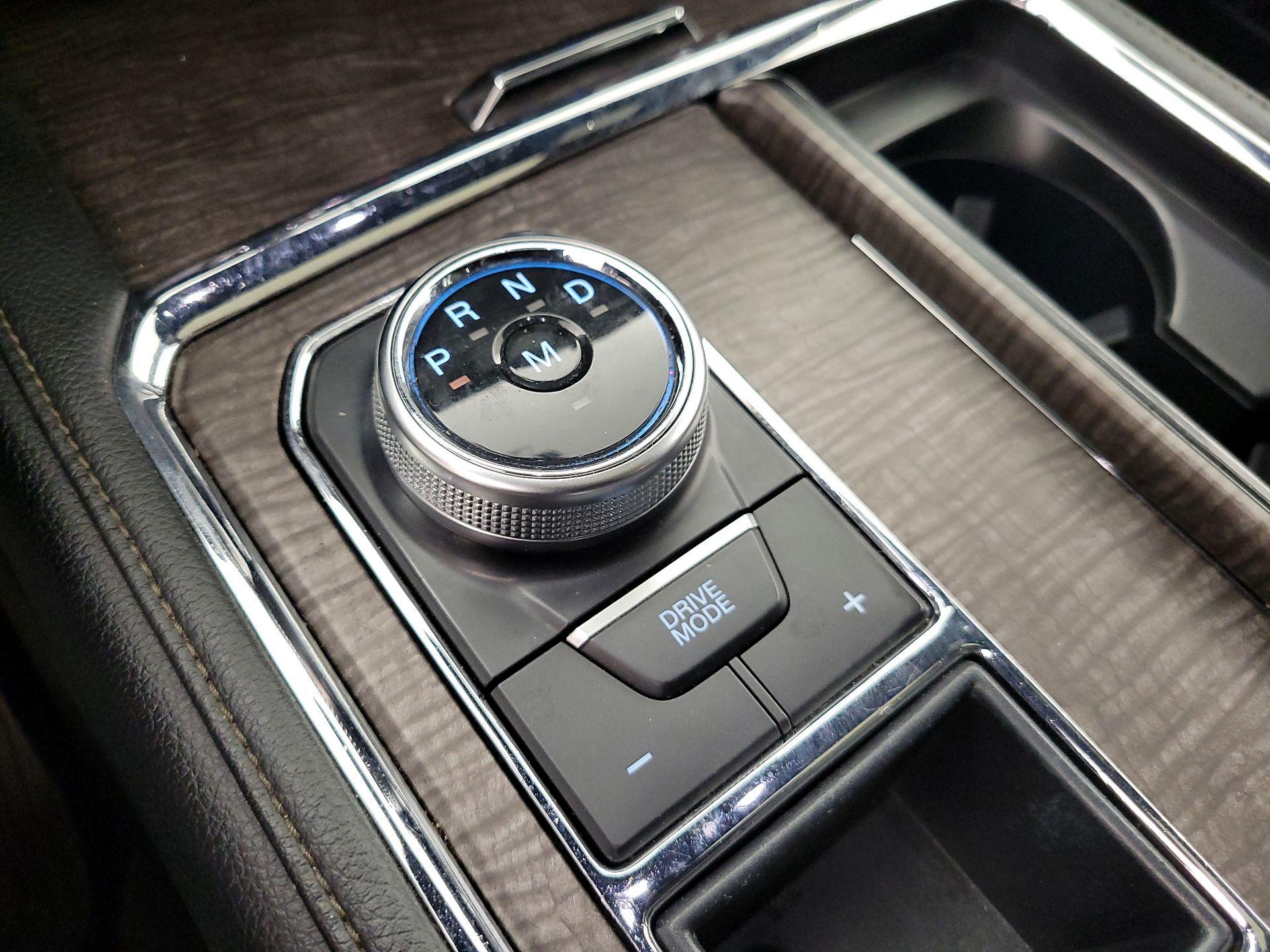 Thumbnail: 2019 Ford Expedition - 18