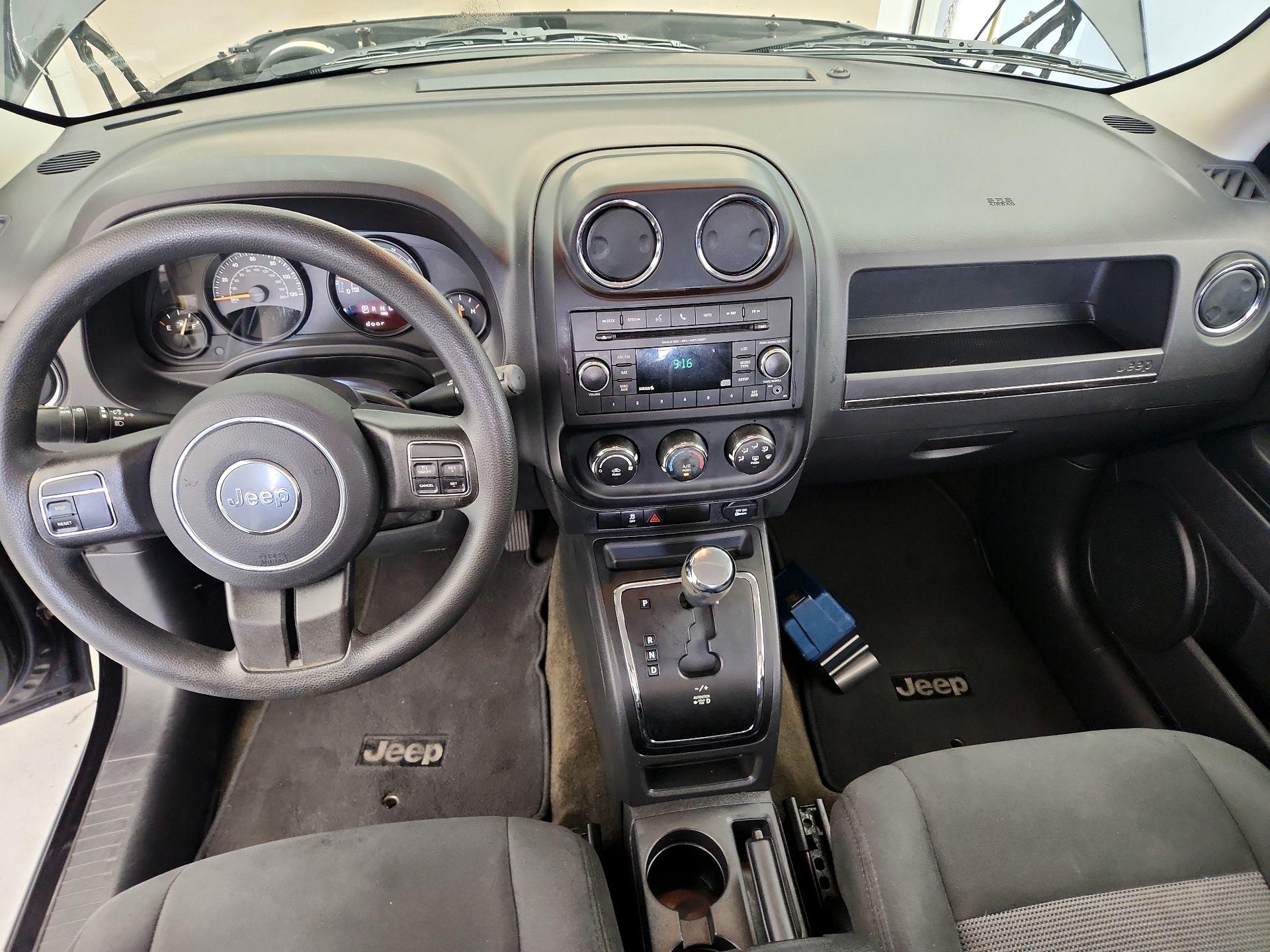 Thumbnail: 2016 Jeep Patriot - 9