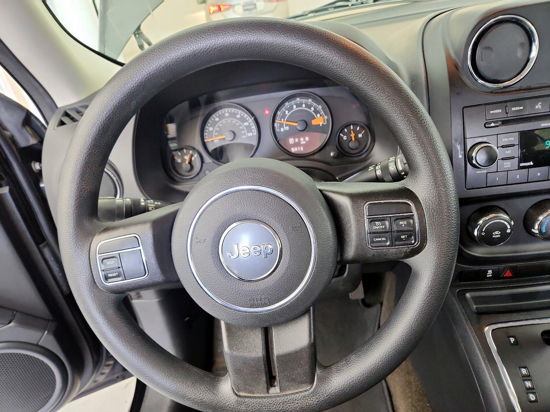 Thumbnail: 2016 Jeep Patriot - 10