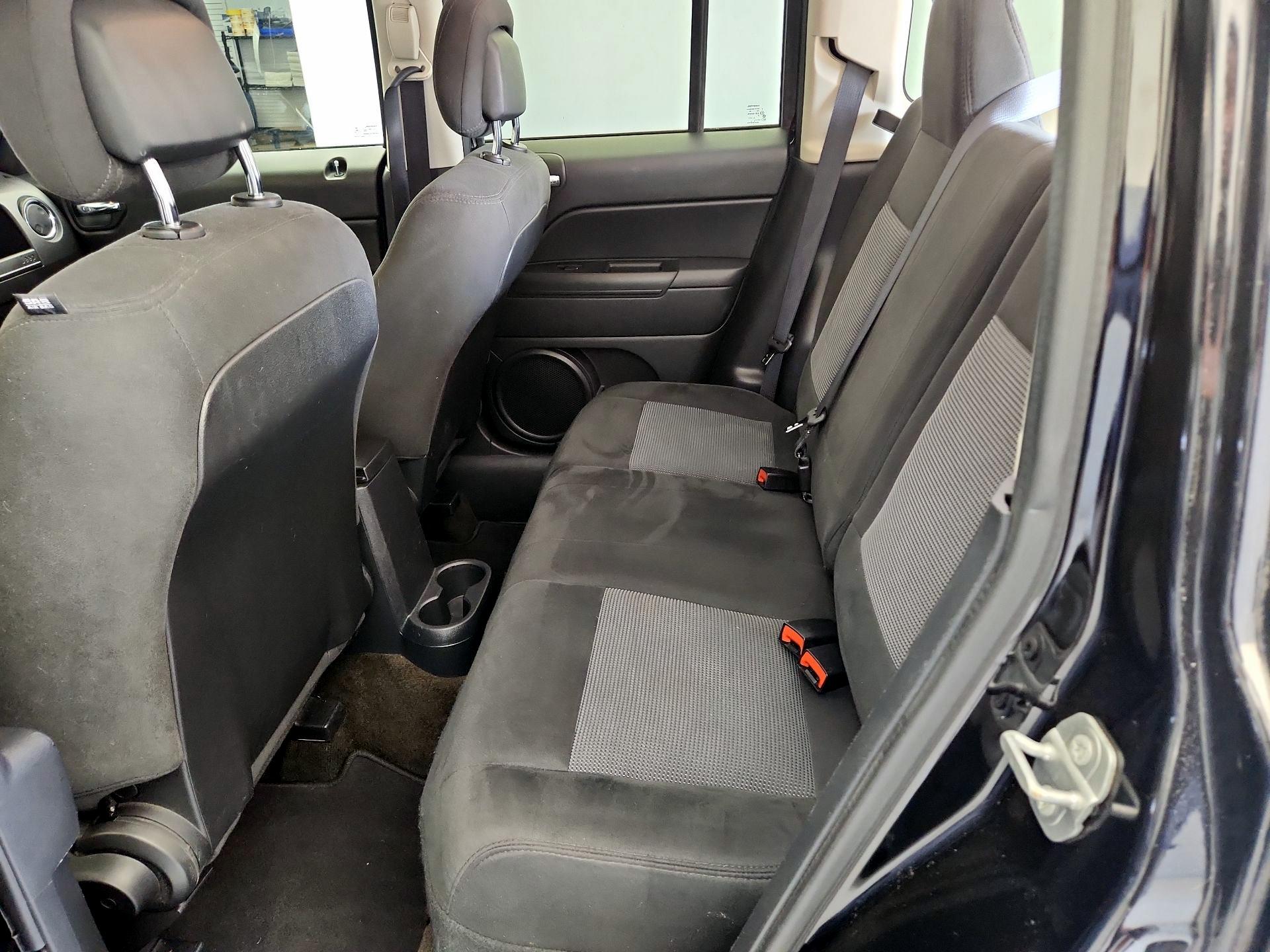 Thumbnail: 2016 Jeep Patriot - 17