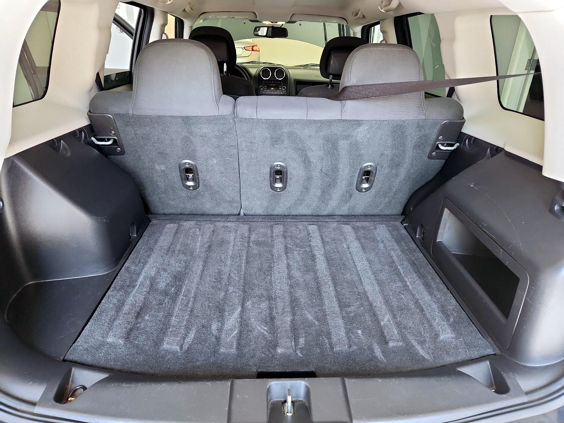 Thumbnail: 2016 Jeep Patriot - 18
