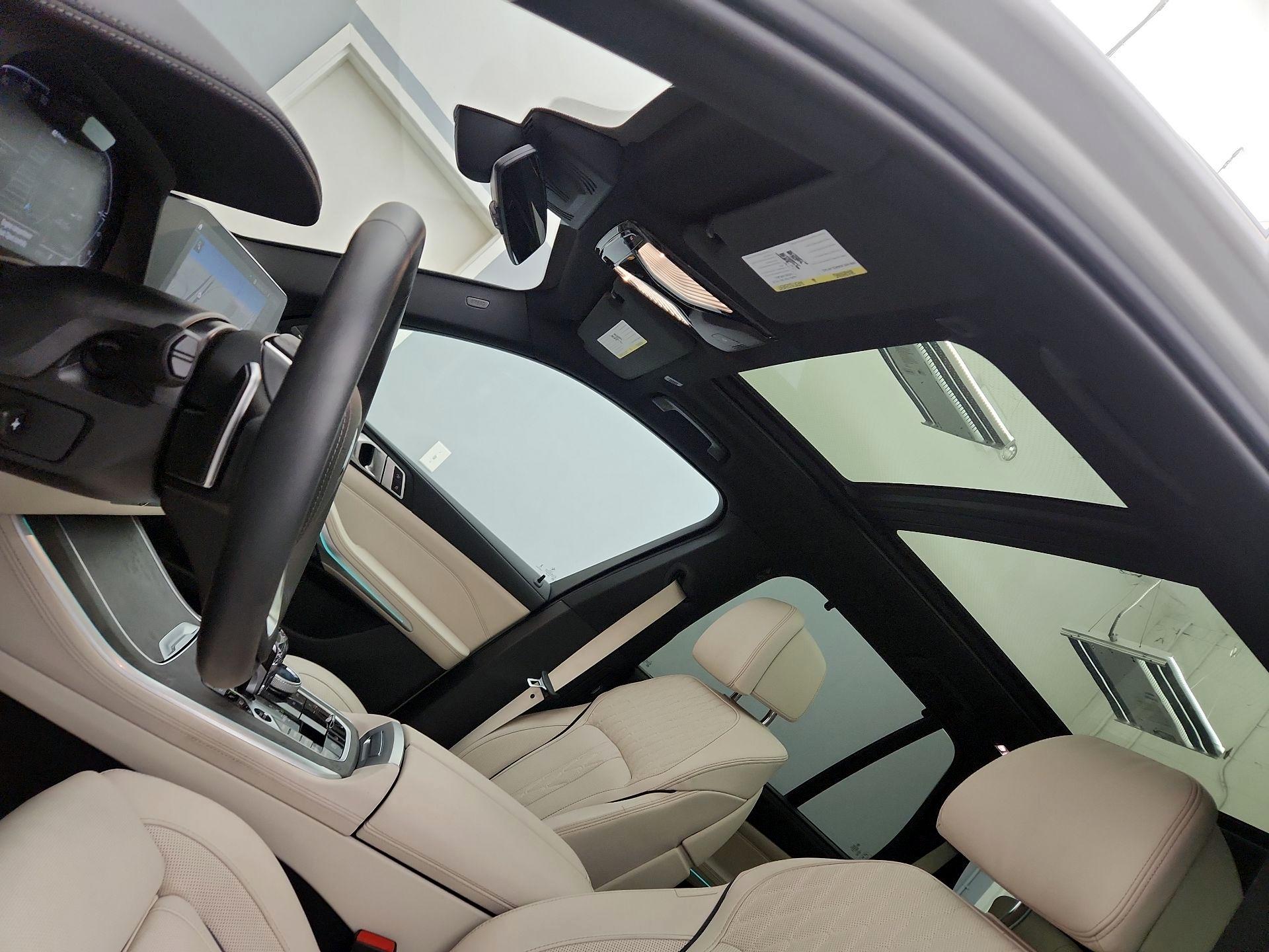 Thumbnail: 2023 BMW X5 - 20