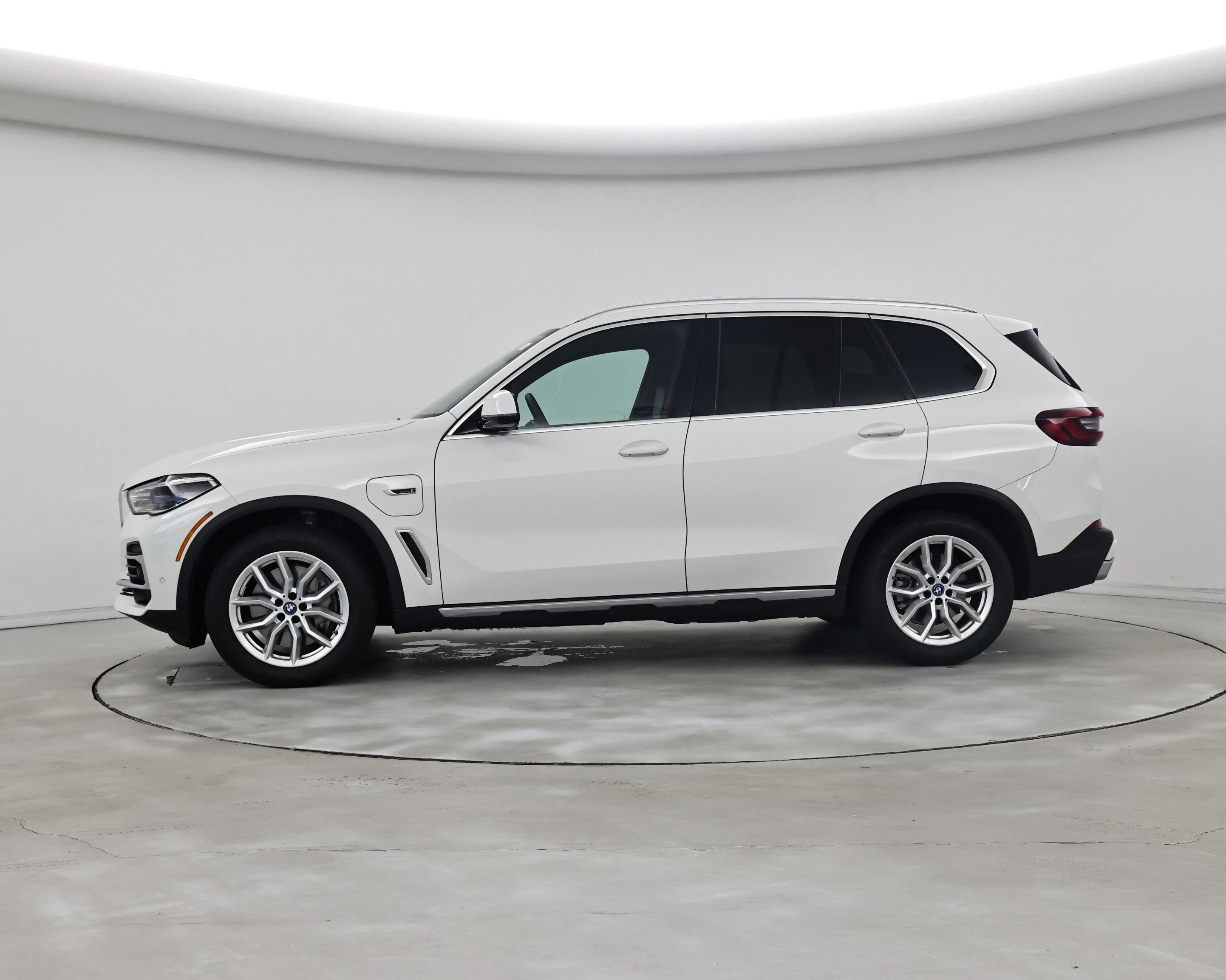 Thumbnail: 2023 BMW X5 - 3