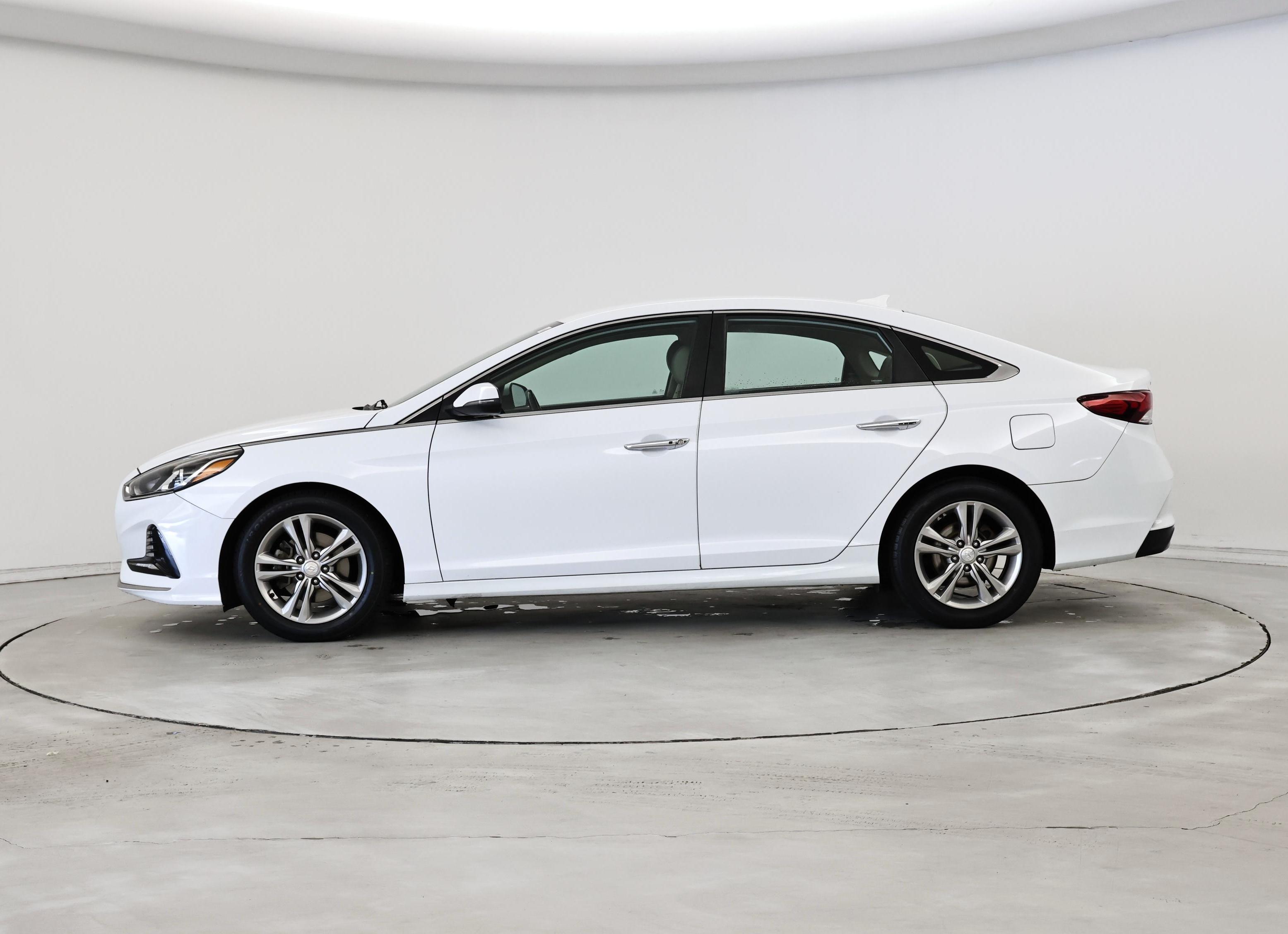 Thumbnail: 2018 Hyundai Sonata - 3