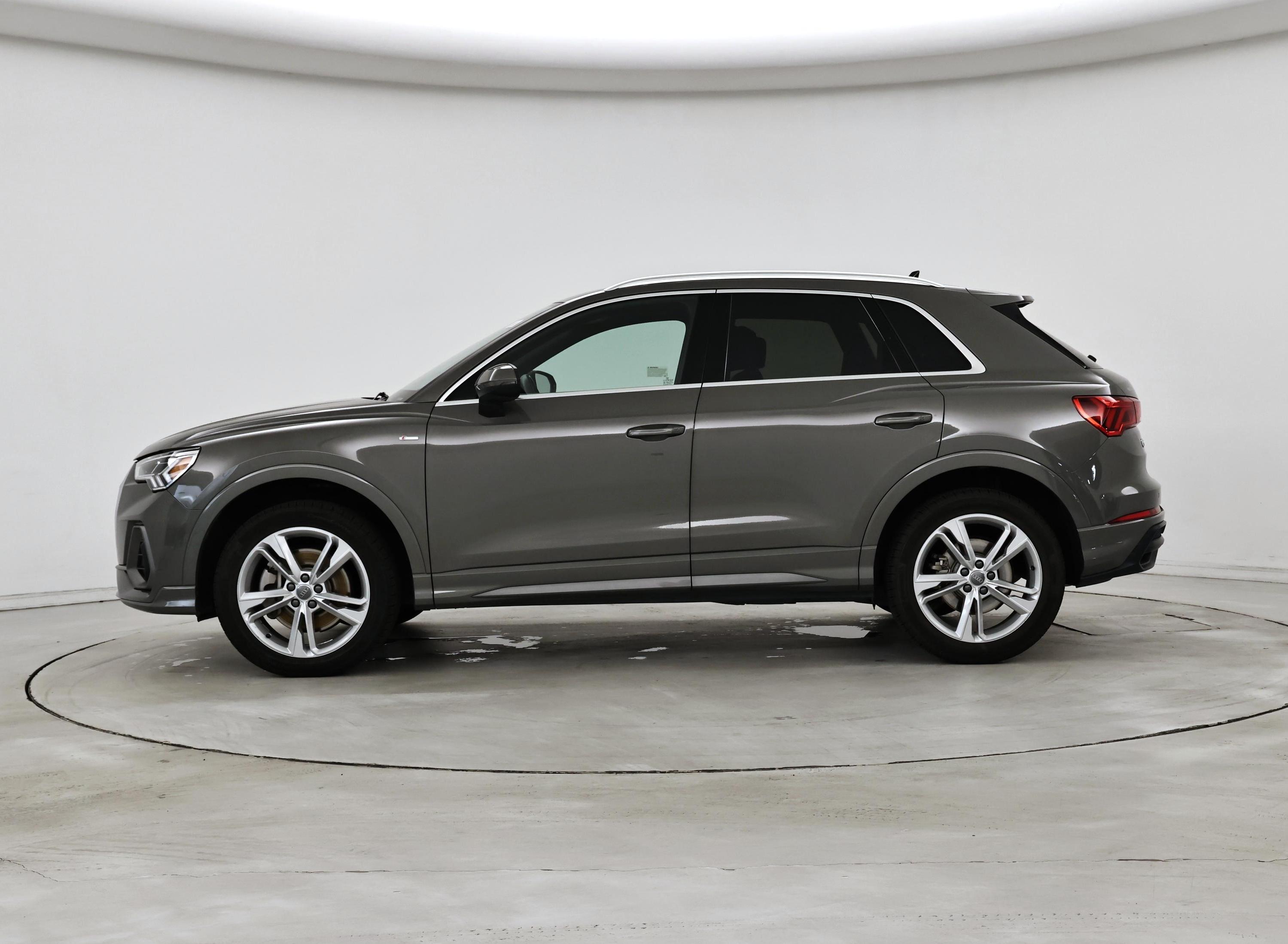 Thumbnail: 2019 Audi Q3 - 3