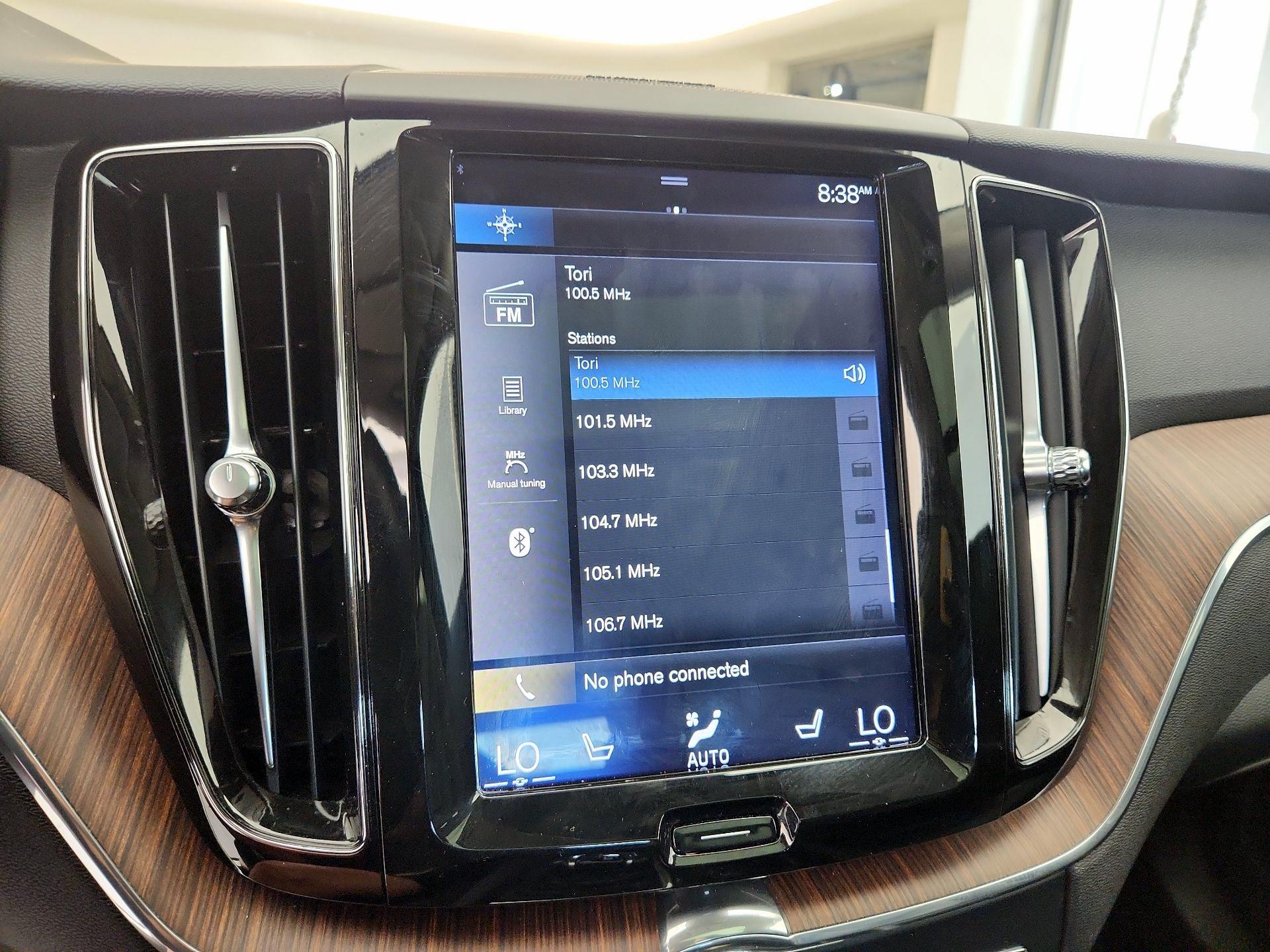 Thumbnail: 2019 Volvo XC60 - 15