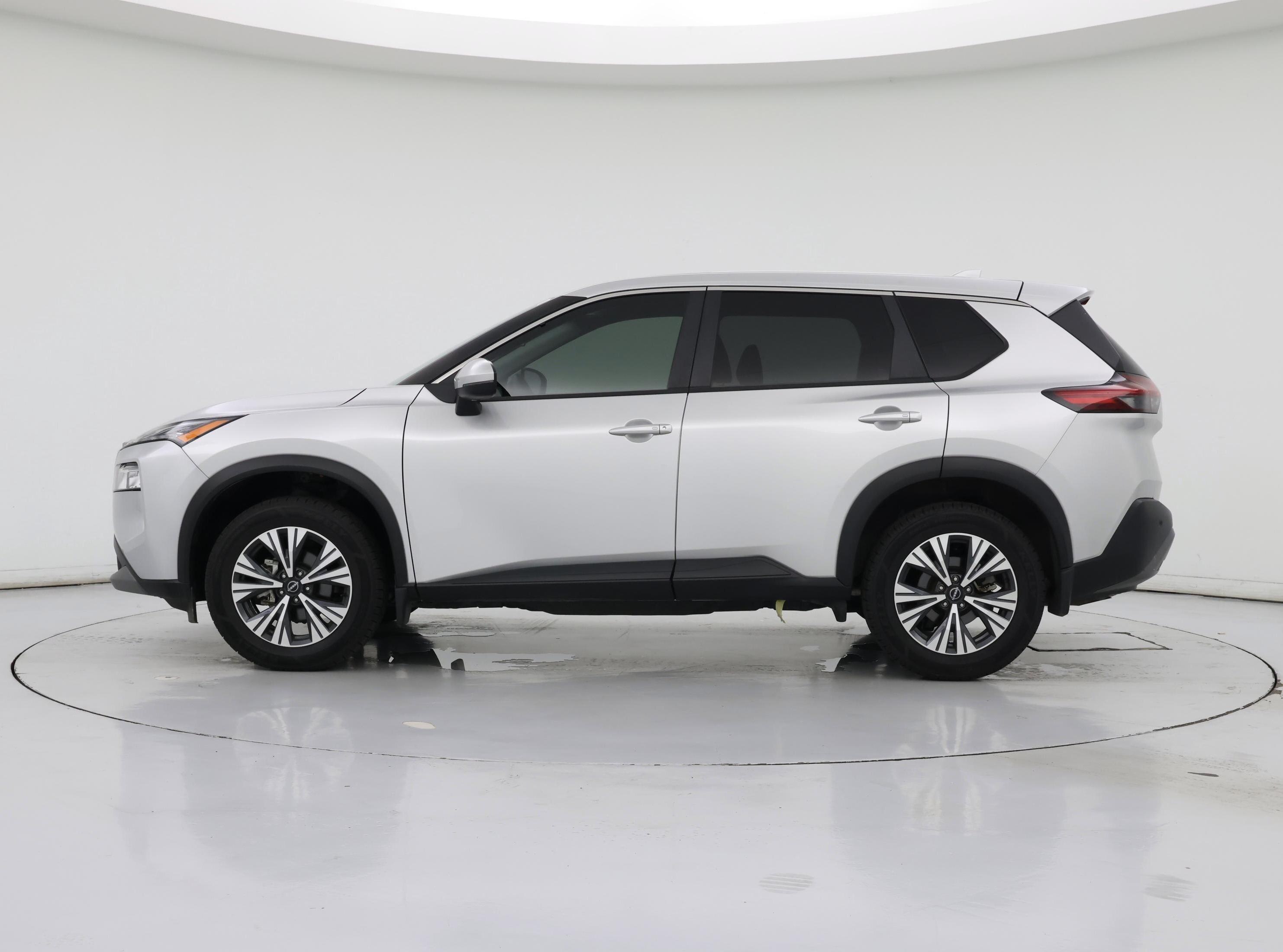 Thumbnail: 2023 Nissan Rogue - 3