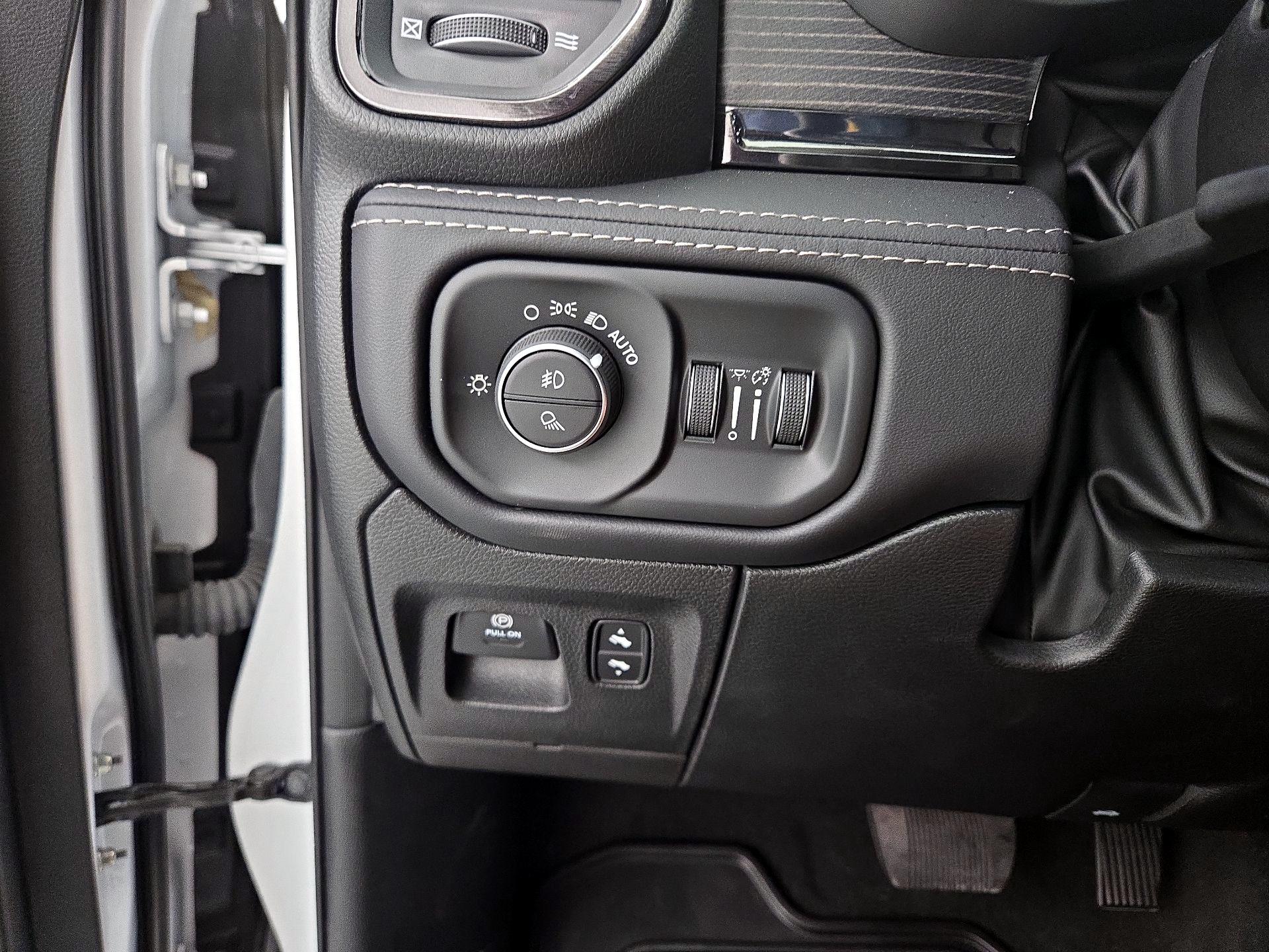 Thumbnail: 2022 RAM 1500 - 13
