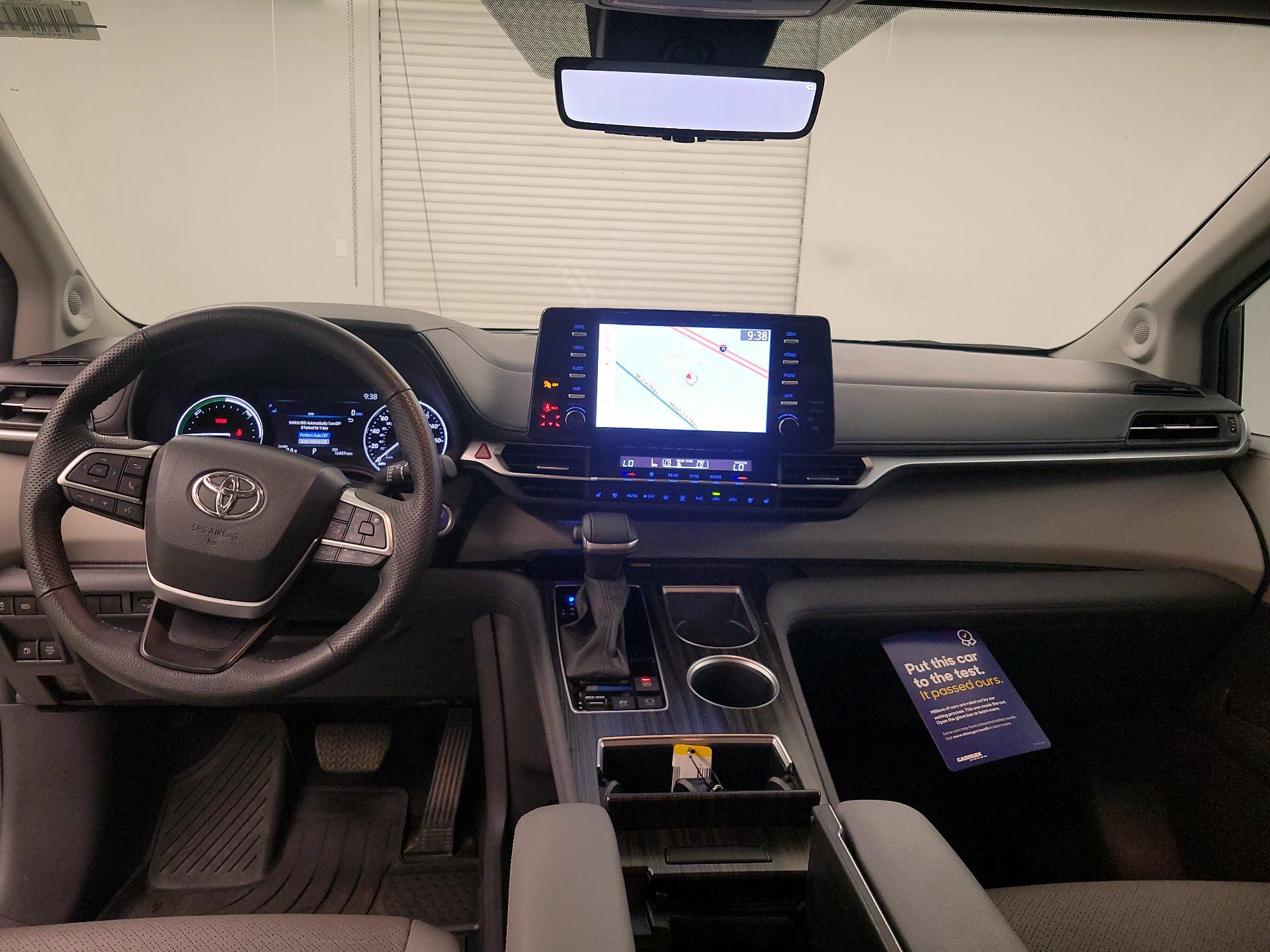 Thumbnail: 2024 Toyota Sienna - 9