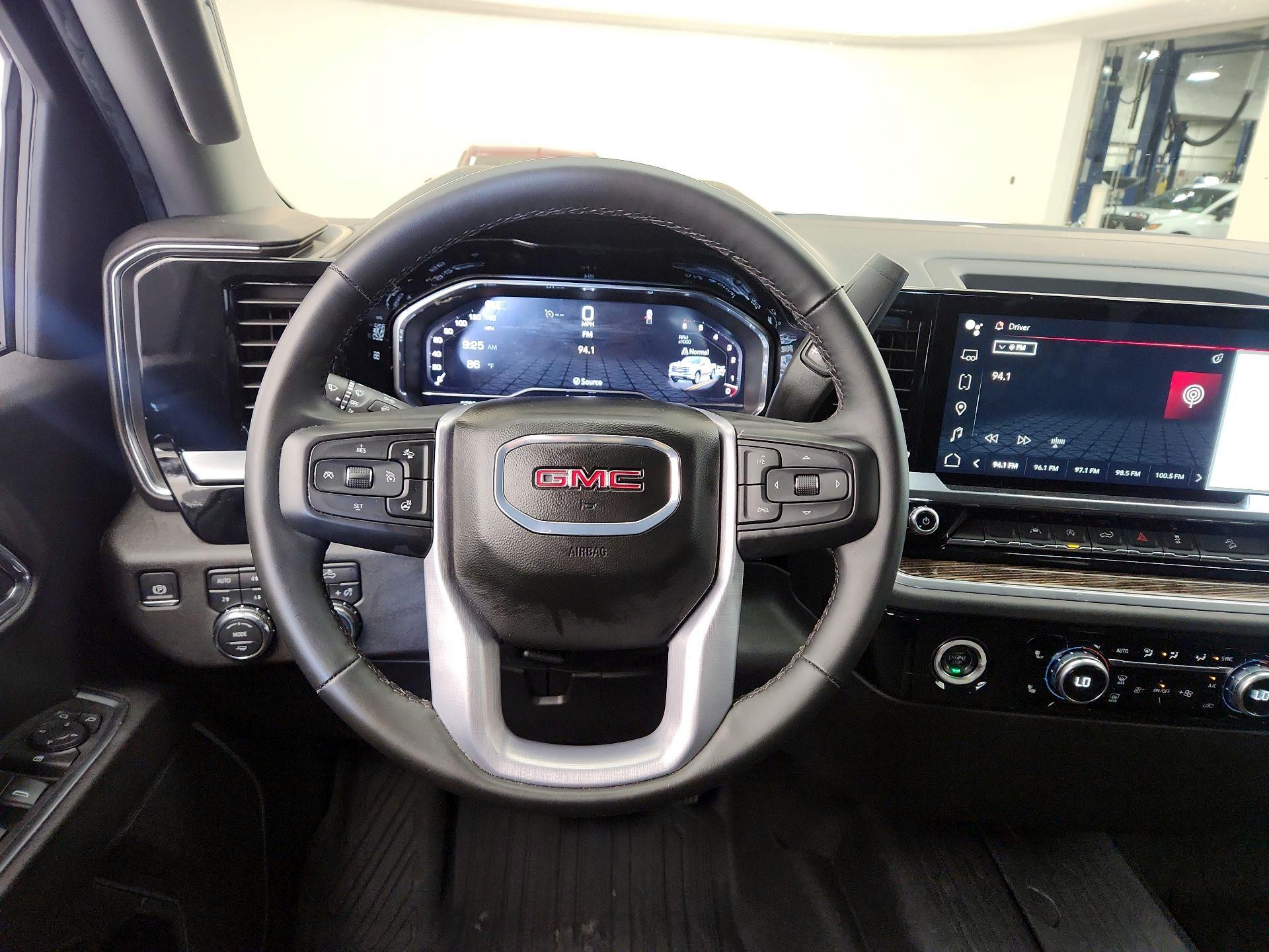 Thumbnail: 2024 GMC Sierra 1500 - 10
