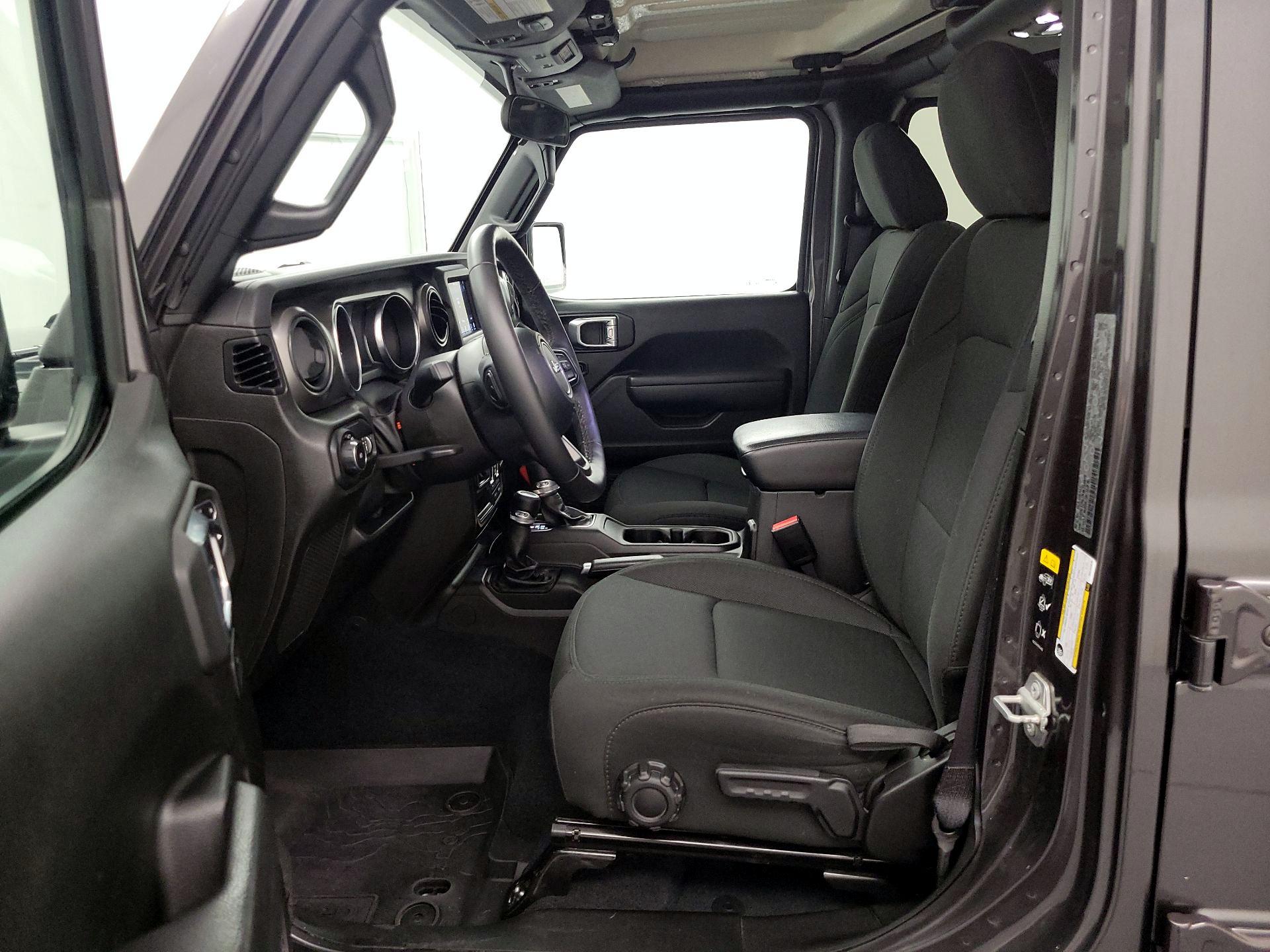 Thumbnail: 2022 Jeep Wrangler - 11