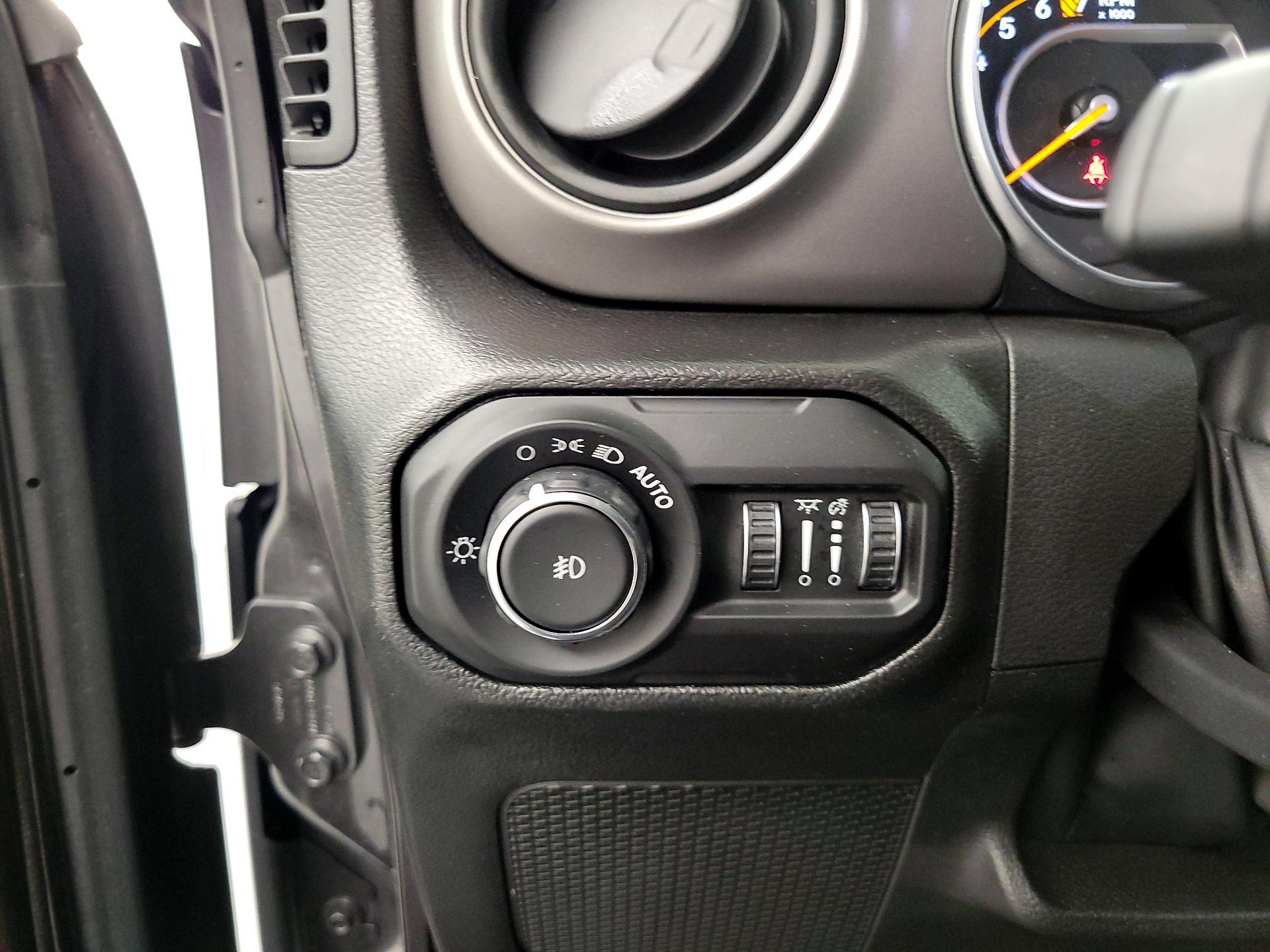 Thumbnail: 2022 Jeep Wrangler - 13
