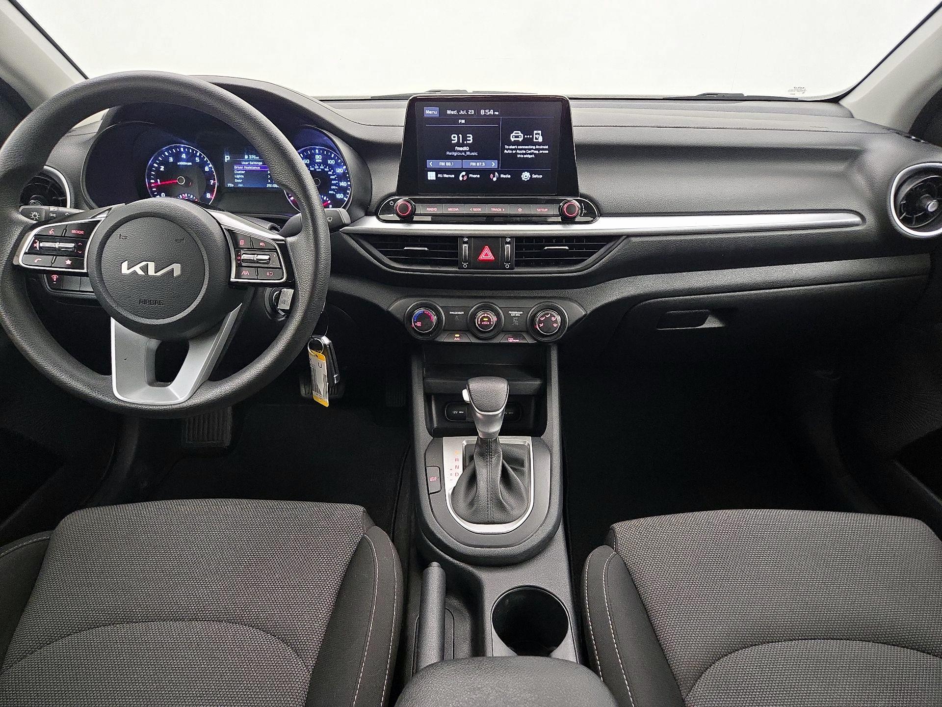 Thumbnail: 2022 Kia Forte - 9