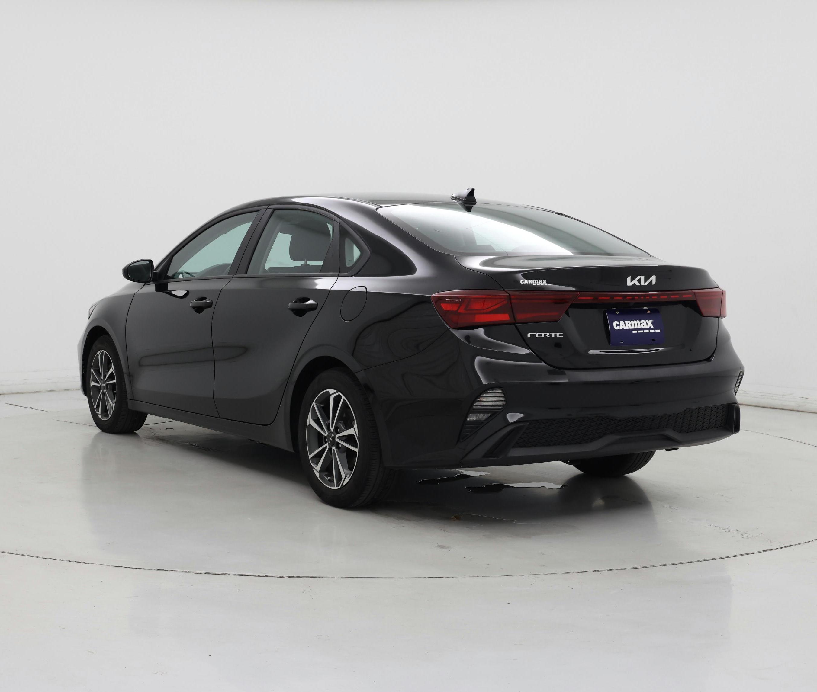 Thumbnail: 2022 Kia Forte - 2