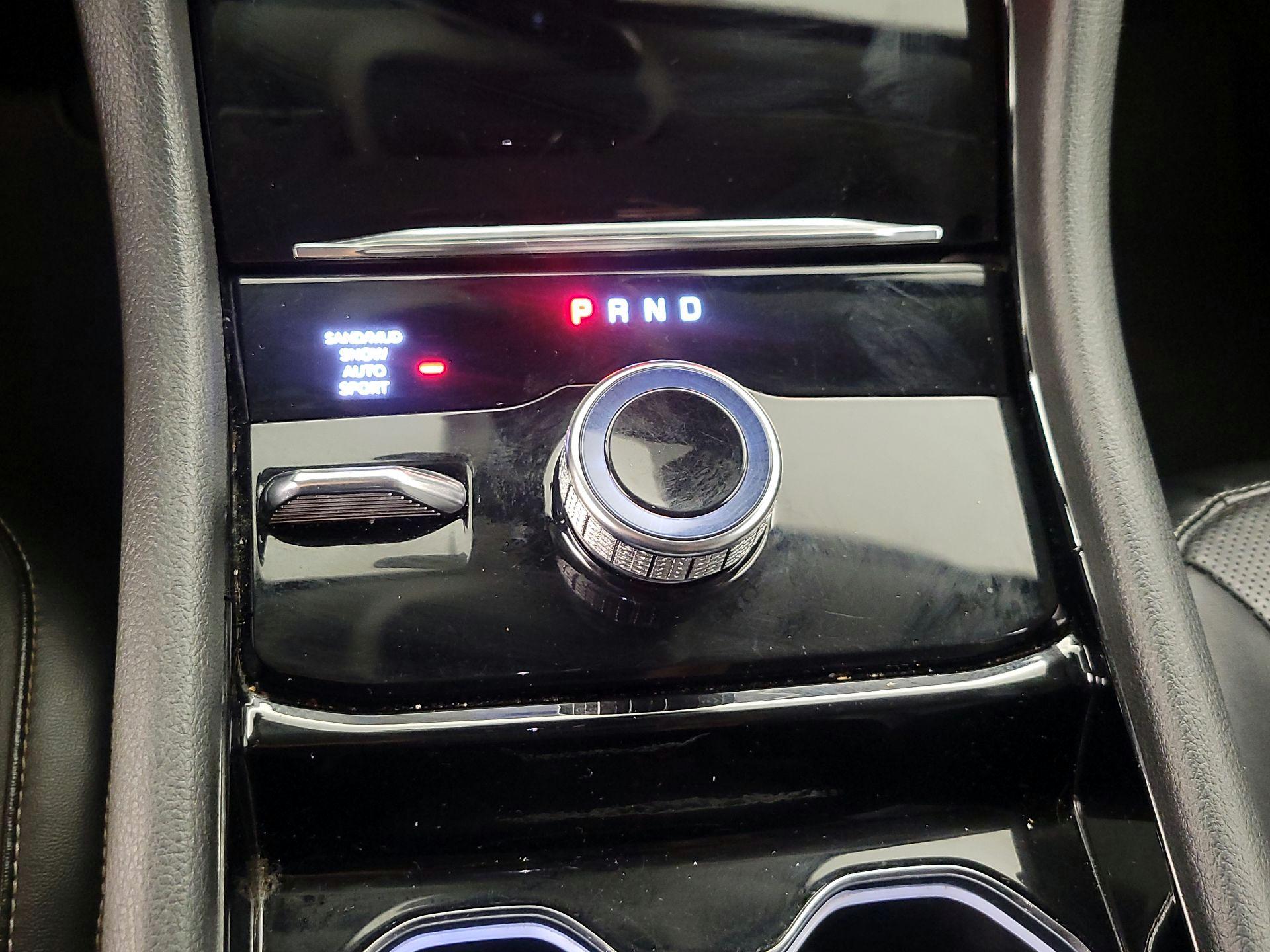 Thumbnail: 2022 Jeep Grand Cherokee - 18