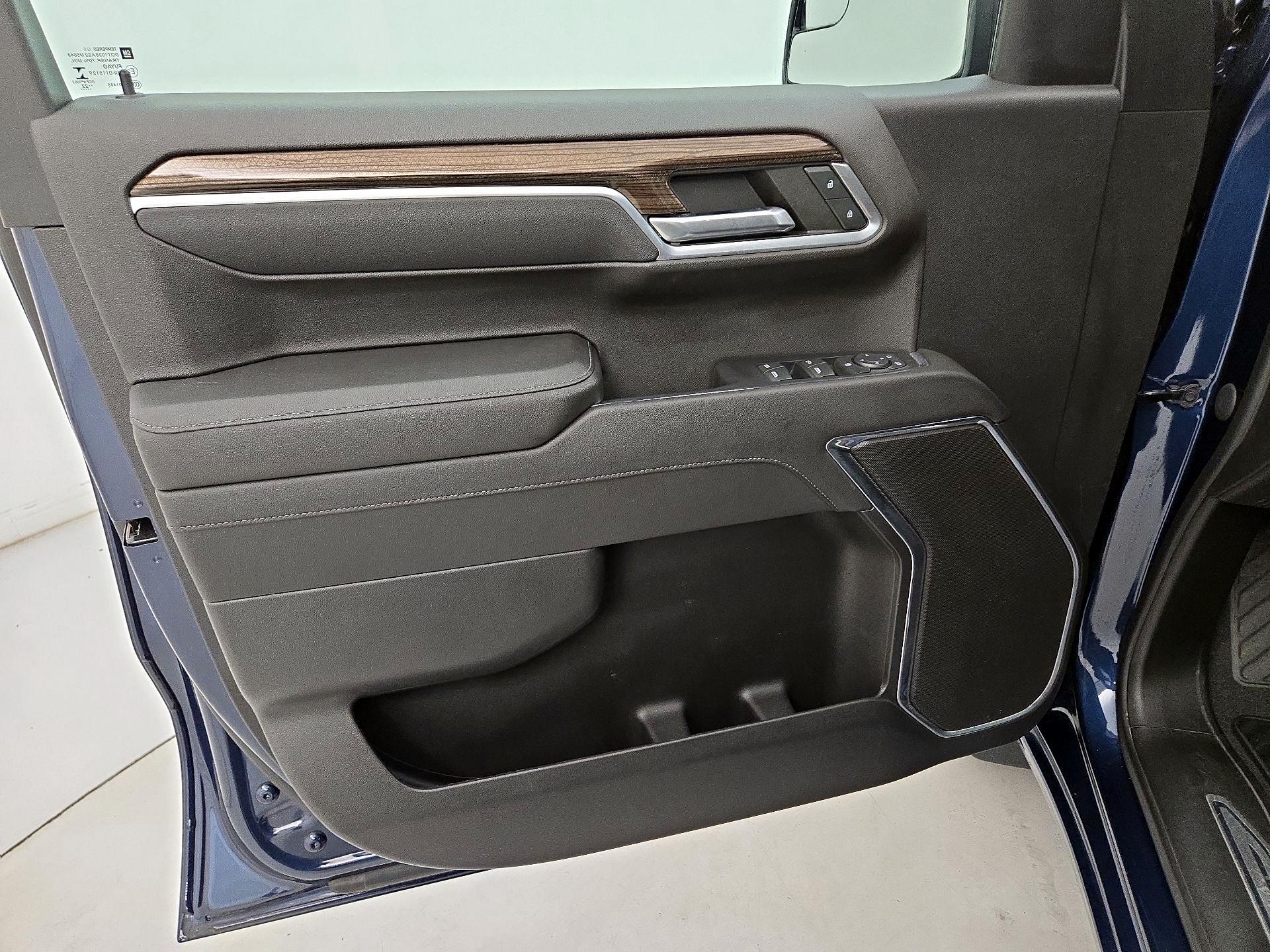 Thumbnail: 2022 Chevrolet Silverado 1500 - 12