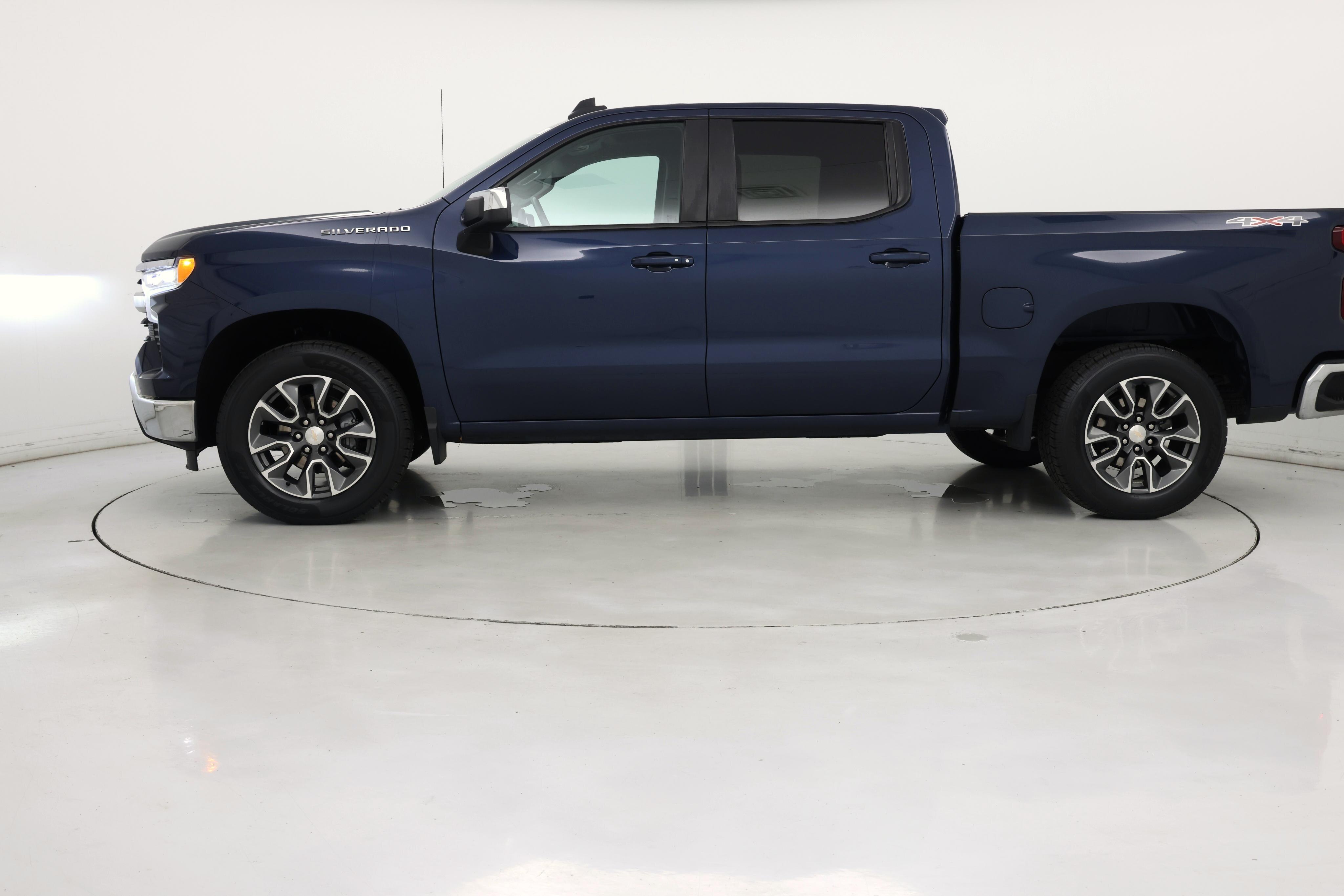Thumbnail: 2022 Chevrolet Silverado 1500 - 3