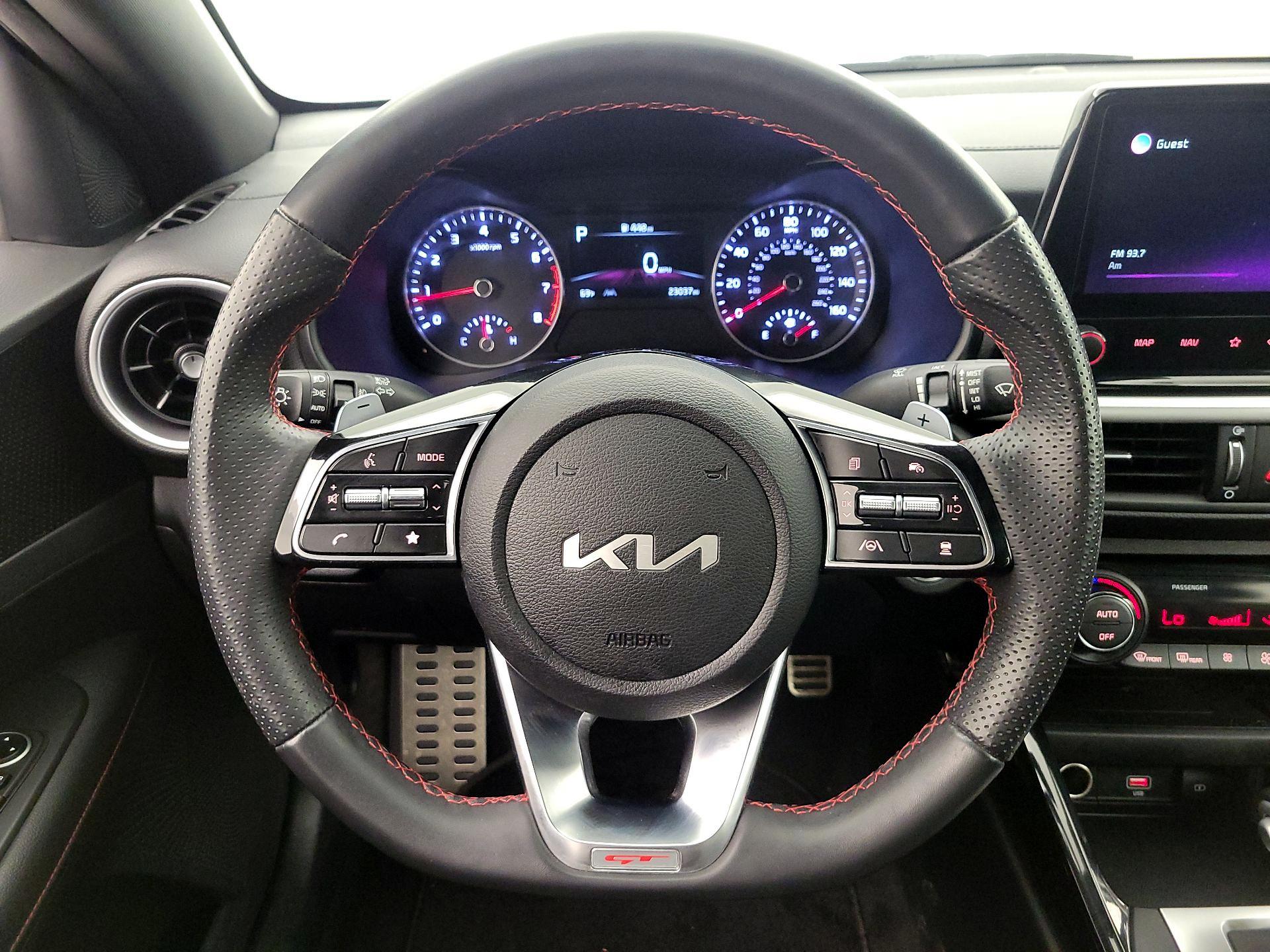 Thumbnail: 2022 Kia Forte - 10