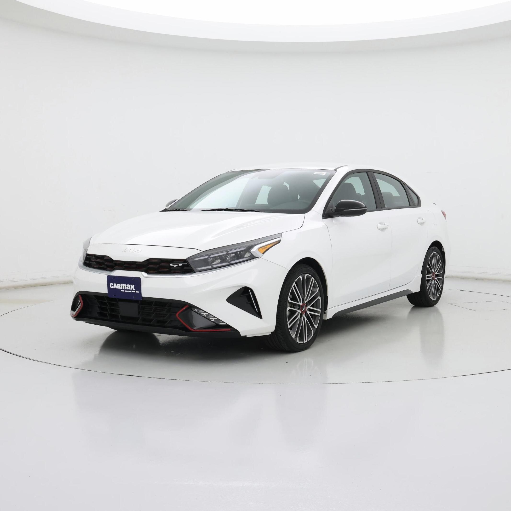 Thumbnail: 2022 Kia Forte - 4