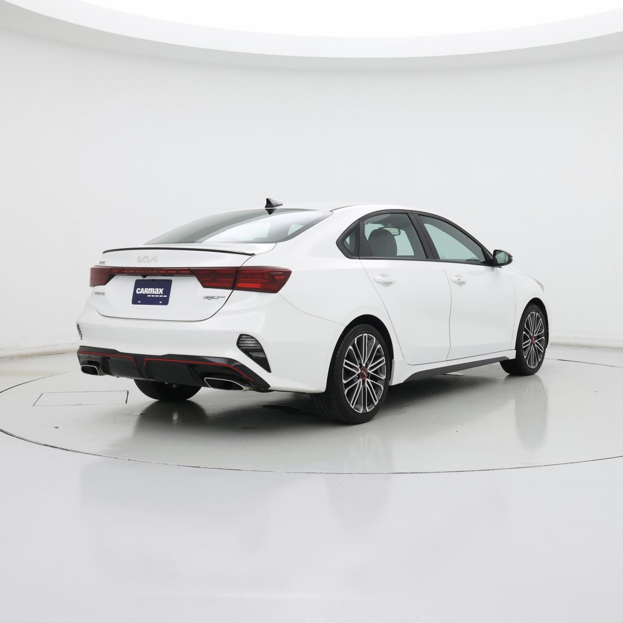 Thumbnail: 2022 Kia Forte - 8