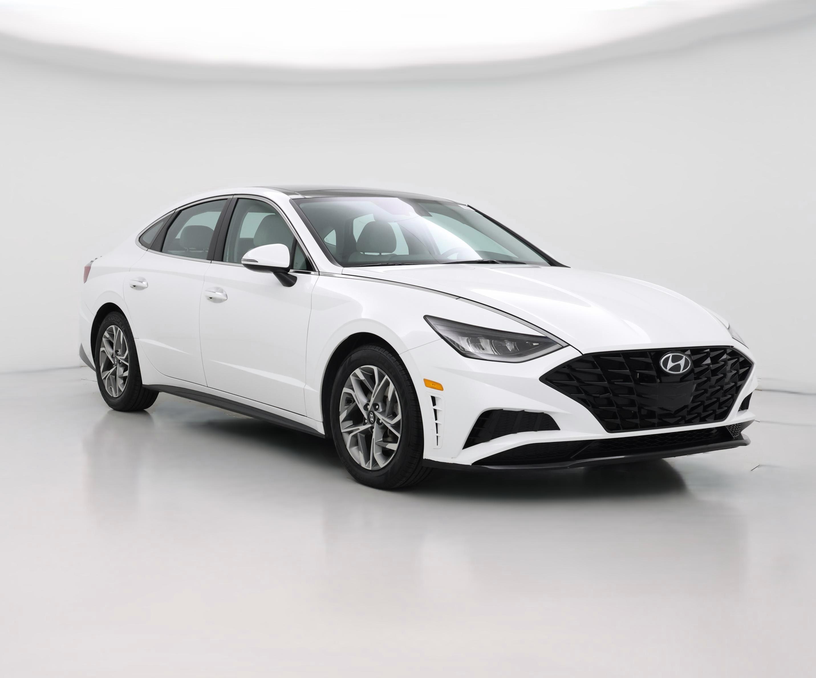 Thumbnail: 2022 Hyundai Sonata - 1