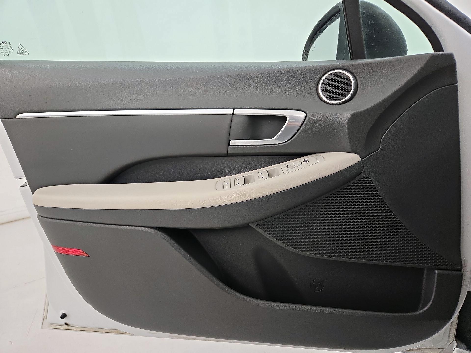 Thumbnail: 2022 Hyundai Sonata - 12