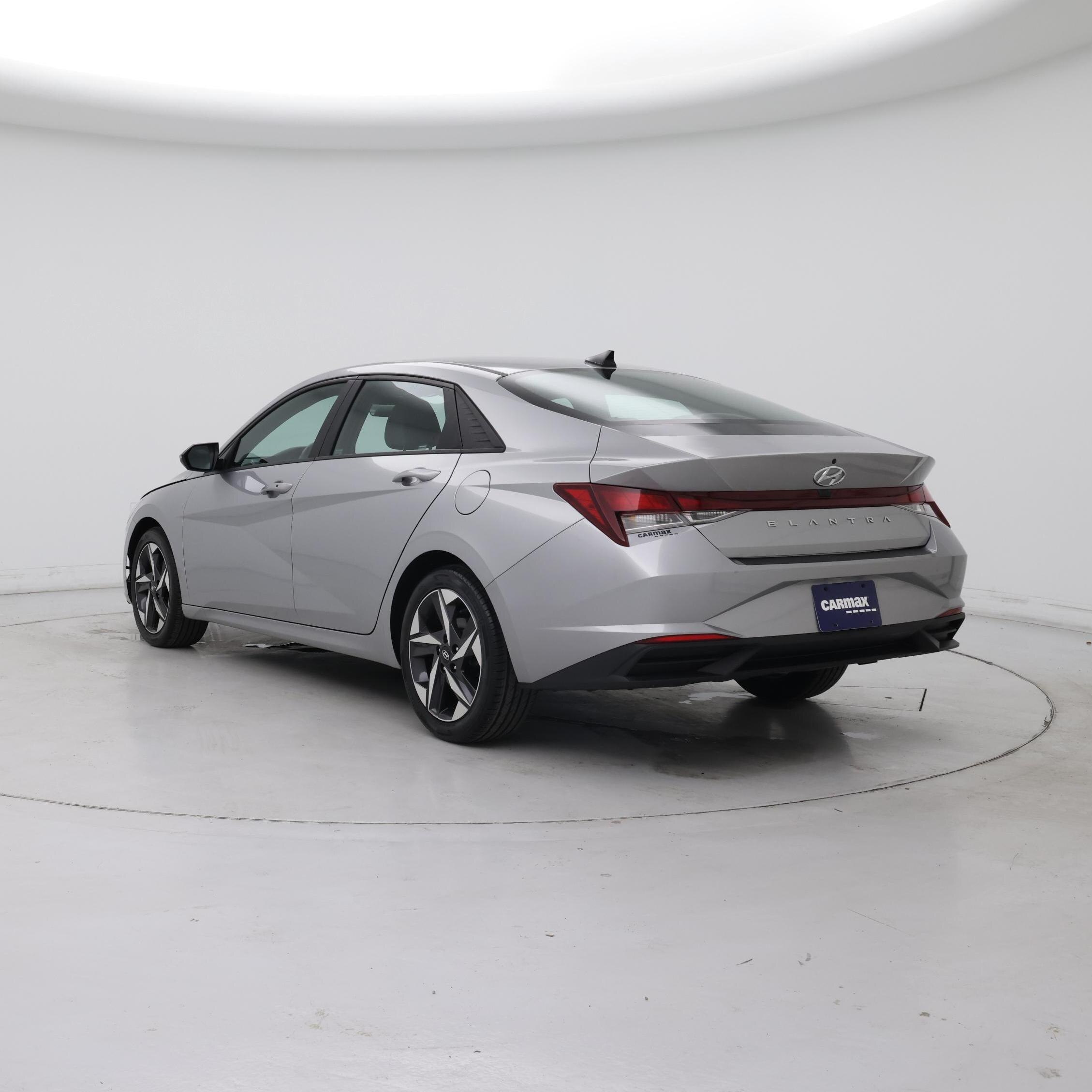 Thumbnail: 2023 Hyundai Elantra - 2