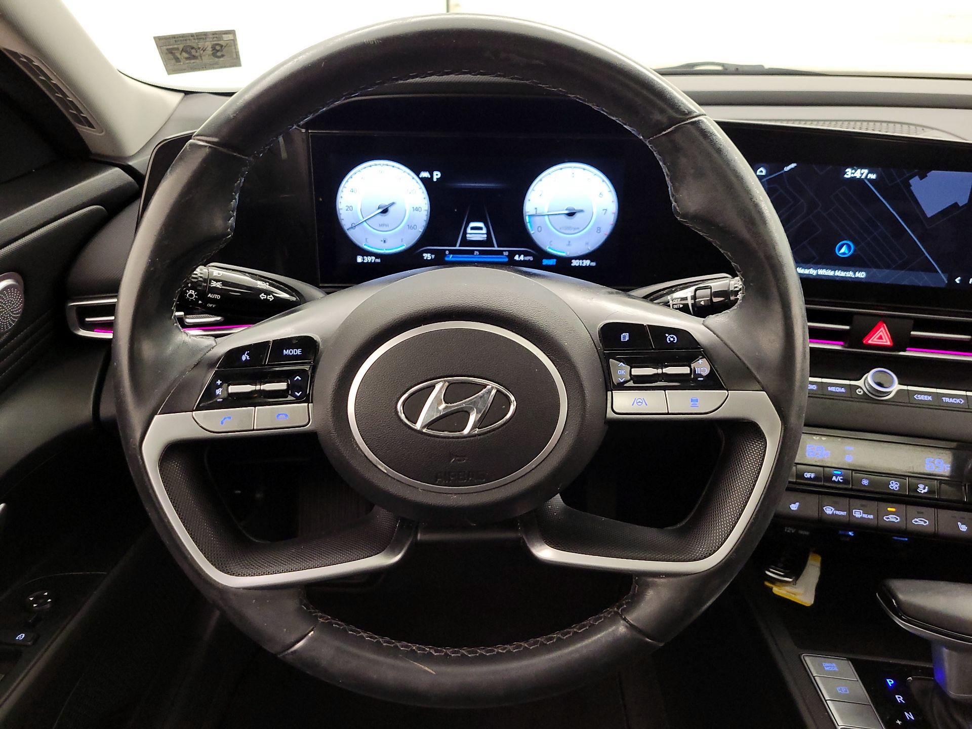 Thumbnail: 2022 Hyundai Elantra - 10
