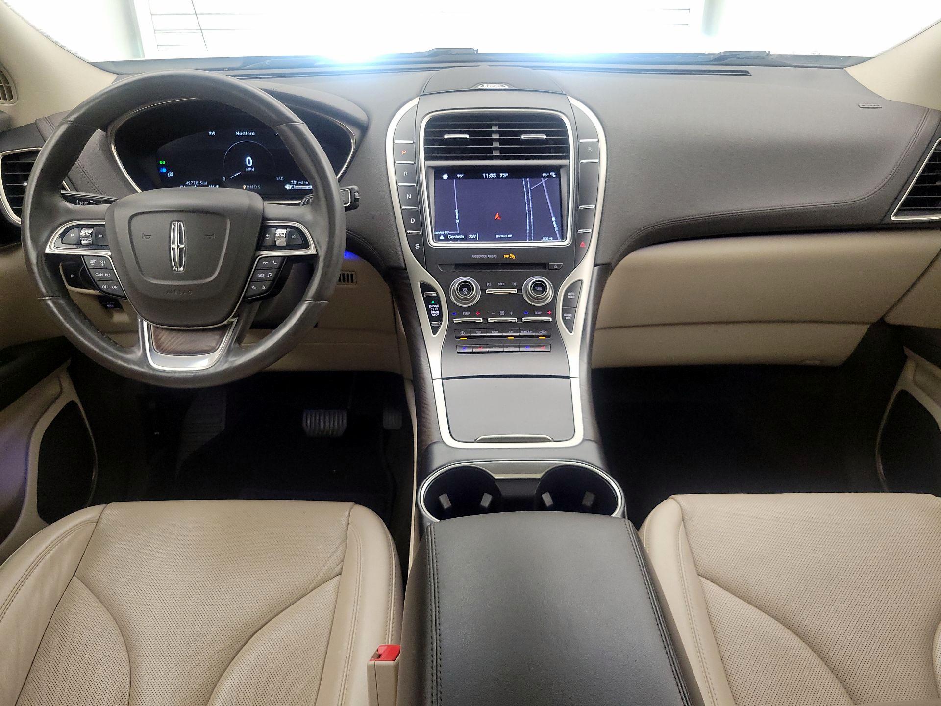 Thumbnail: 2019 Lincoln Nautilus - 9