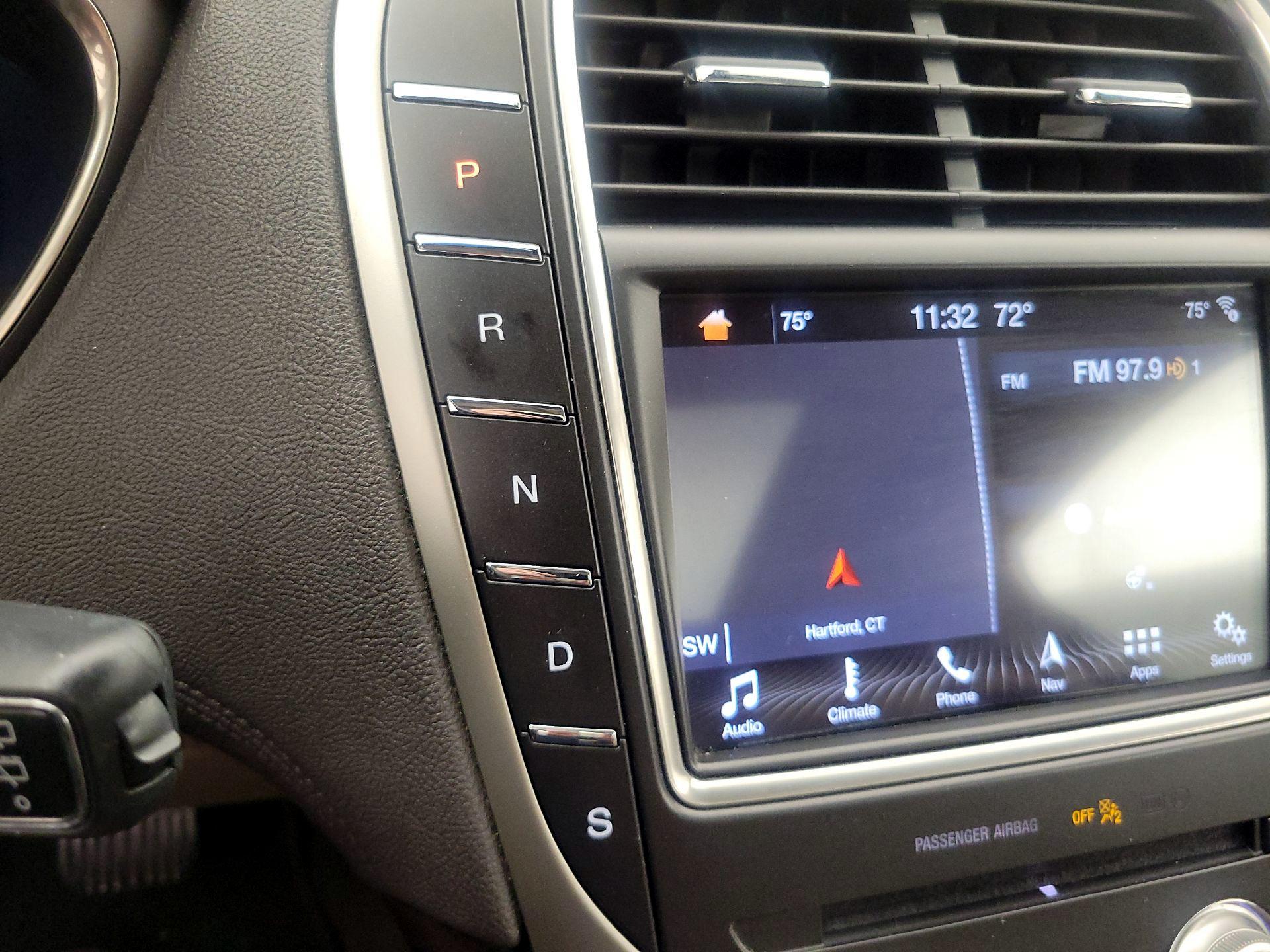 Thumbnail: 2019 Lincoln Nautilus - 18