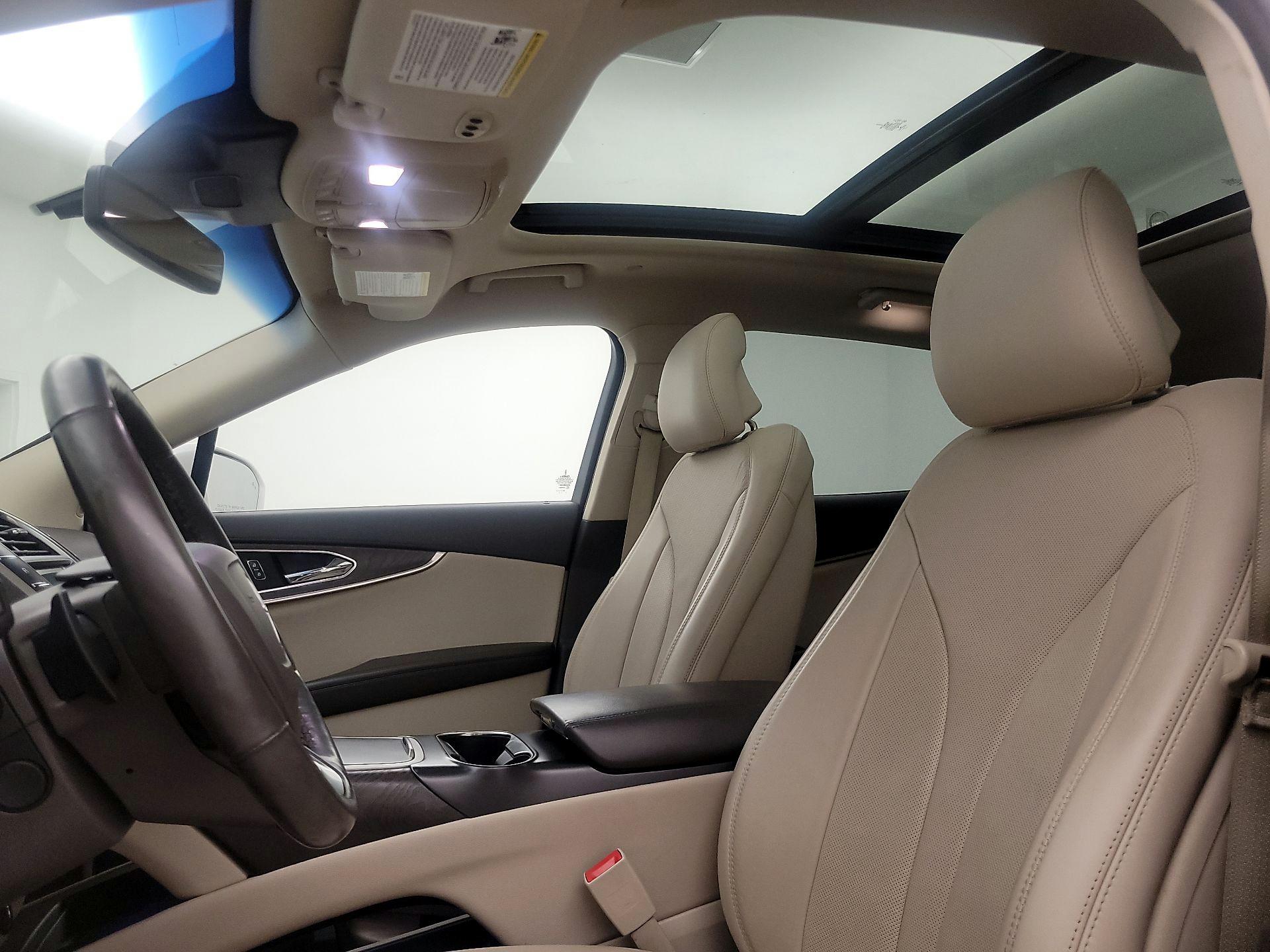 Thumbnail: 2019 Lincoln Nautilus - 20
