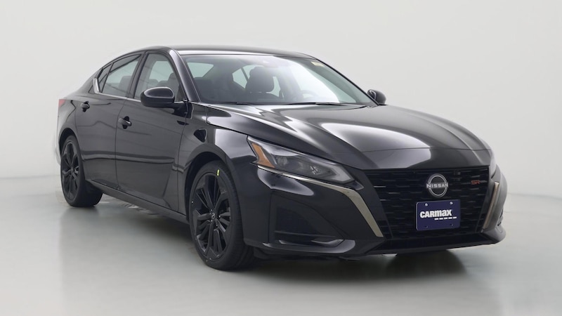2023 Nissan Altima SR Hero Image