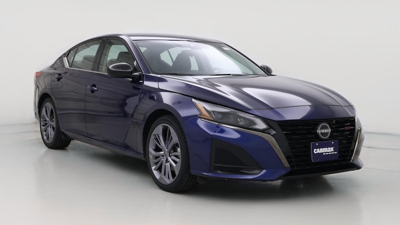 2023 Nissan Altima SR Hero Image