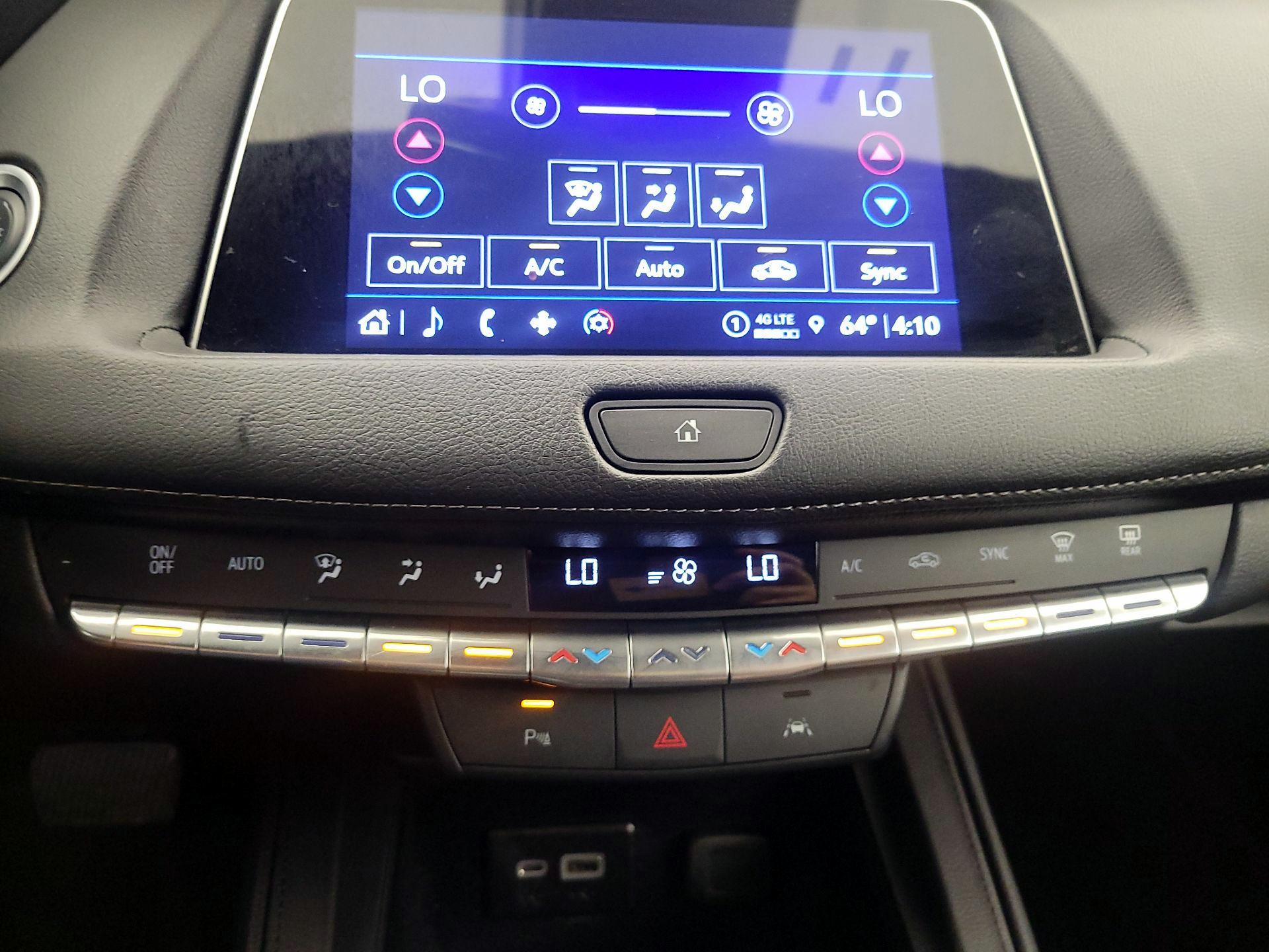 Thumbnail: 2023 Cadillac XT4 - 16
