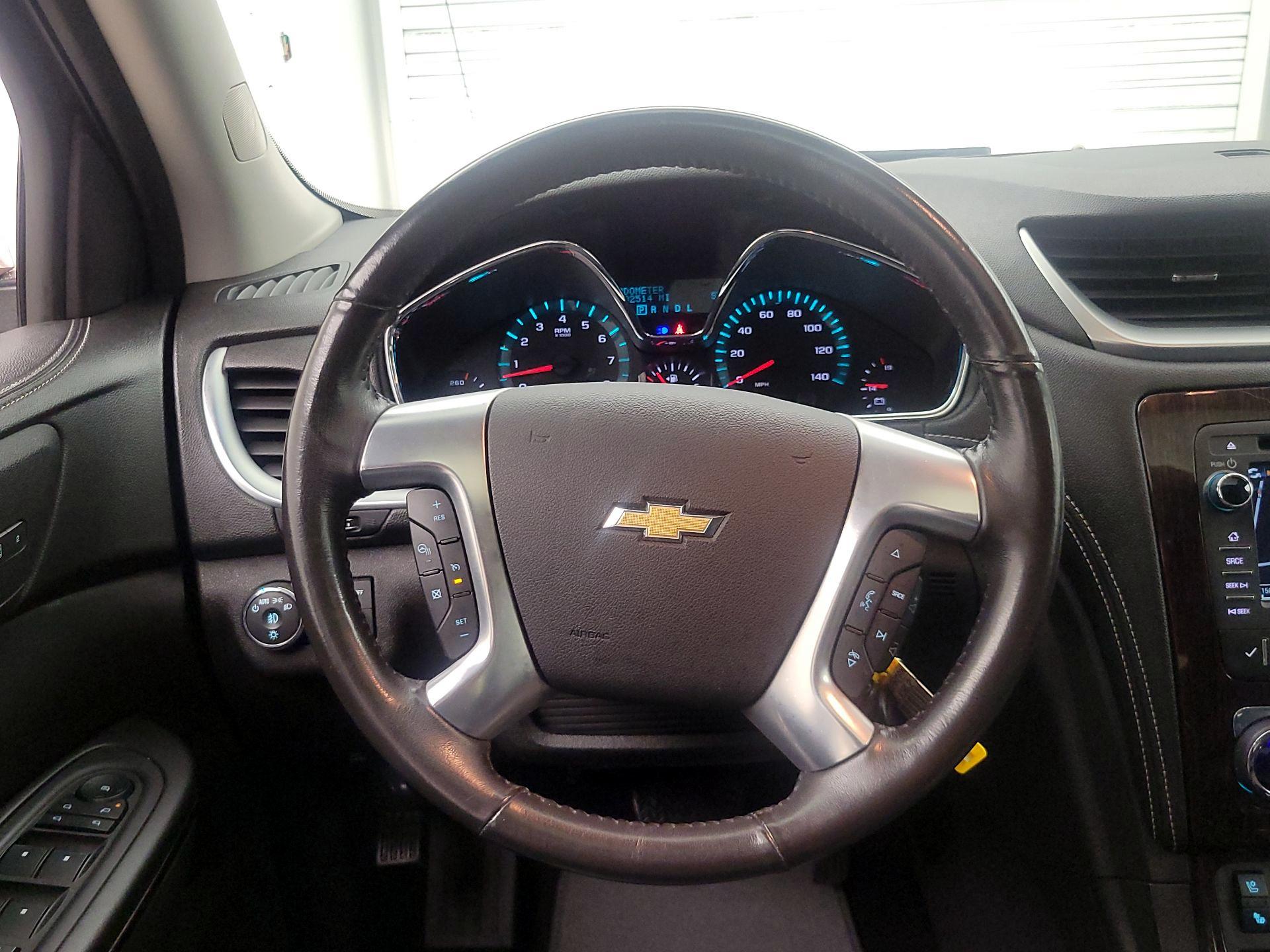 Thumbnail: 2016 Chevrolet Traverse - 10
