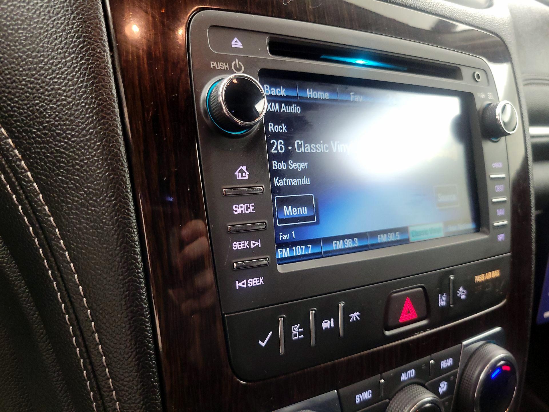 Thumbnail: 2016 Chevrolet Traverse - 16