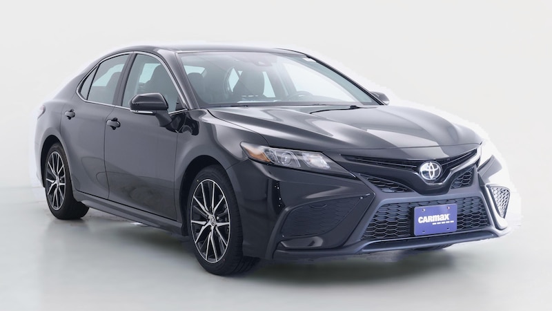2024 Toyota Camry SE Hero Image