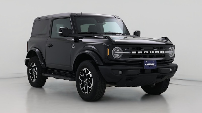 2022 Ford Bronco Outer Banks Hero Image
