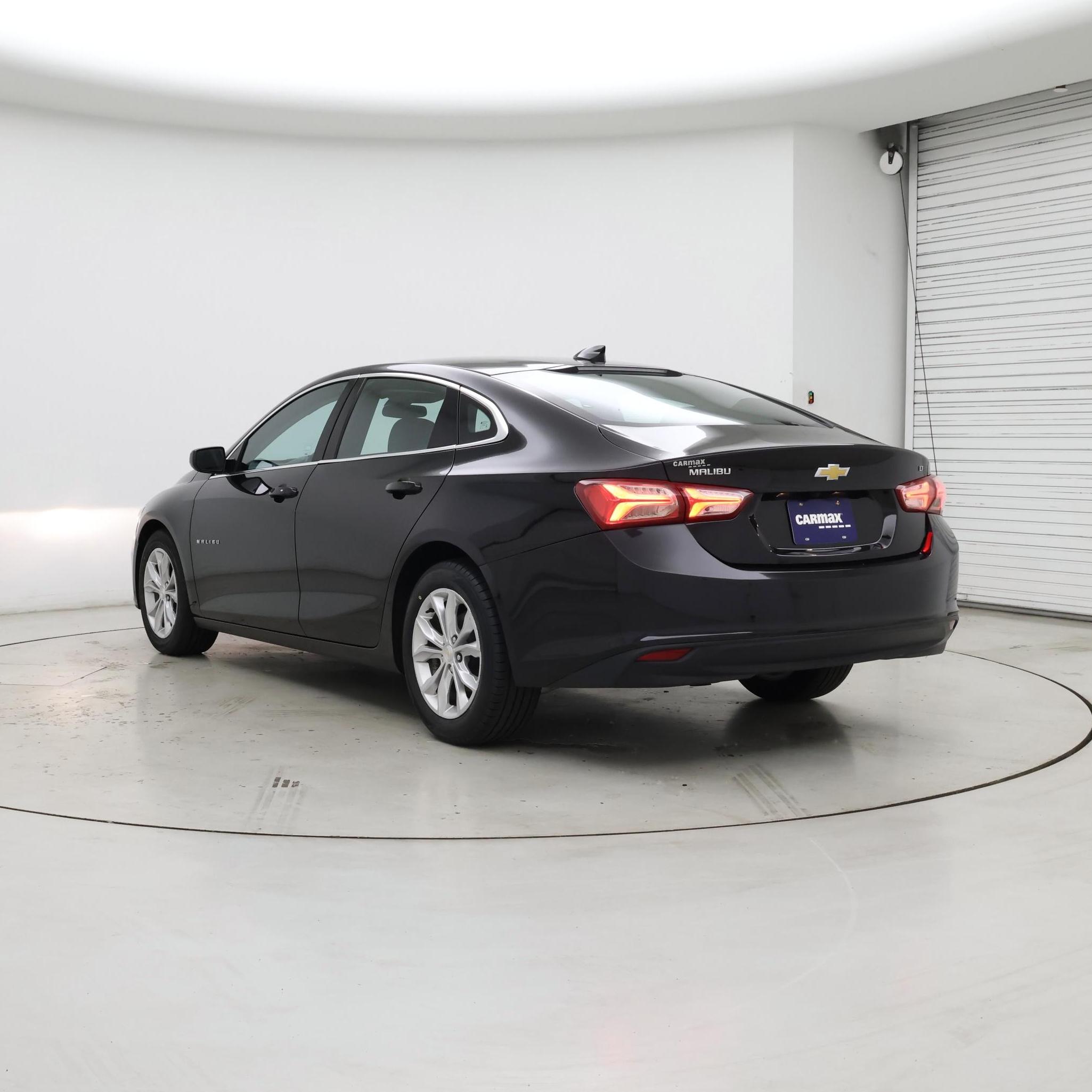 Thumbnail: 2022 Chevrolet Malibu - 2