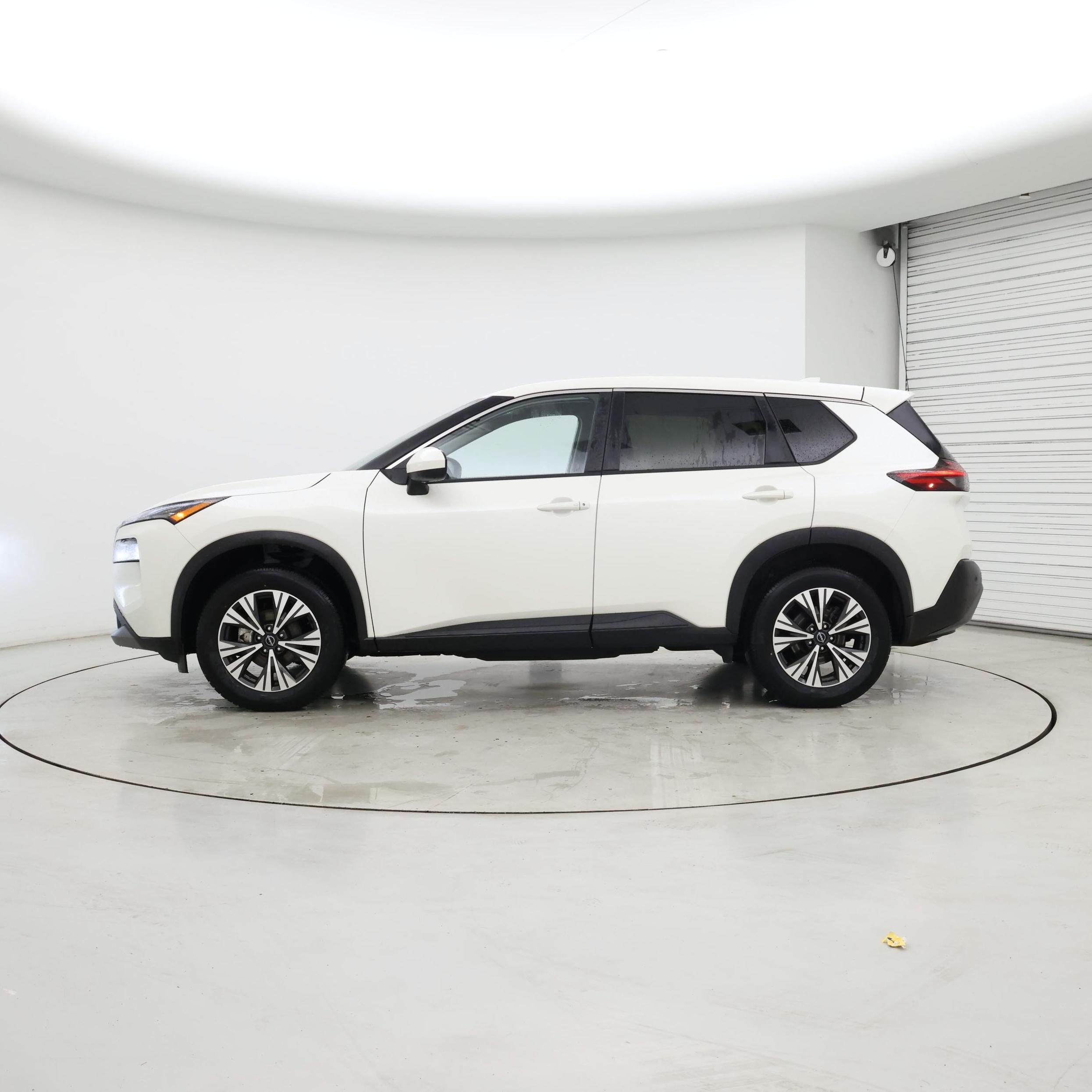 Thumbnail: 2023 Nissan Rogue - 3