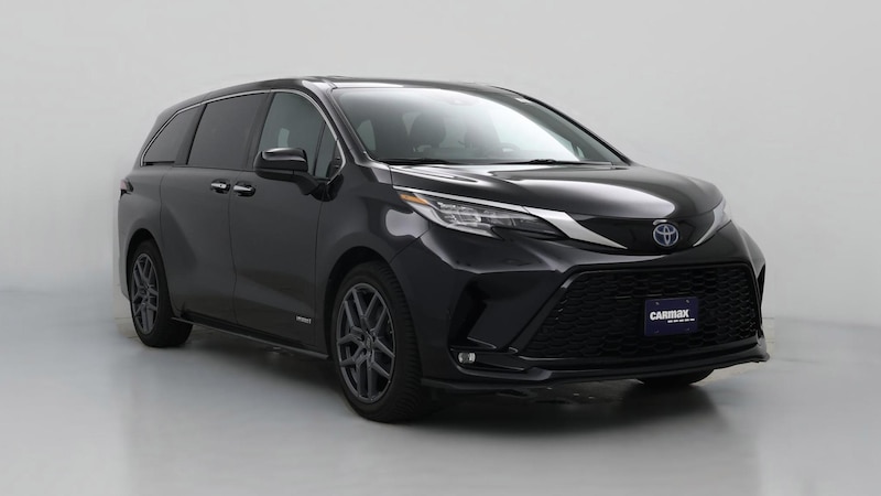 2021 Toyota Sienna XSE Hero Image