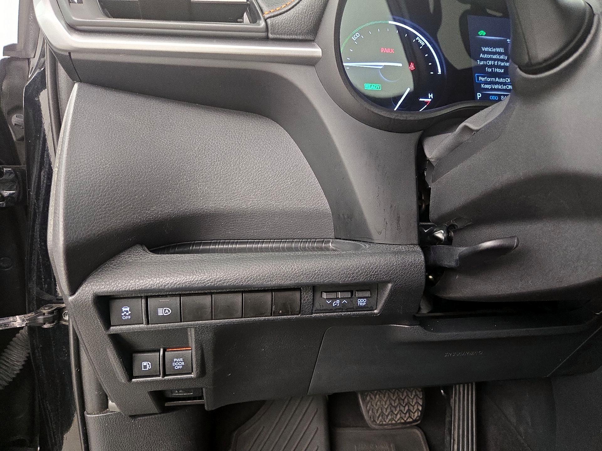 Thumbnail: 2021 Toyota Sienna - 13