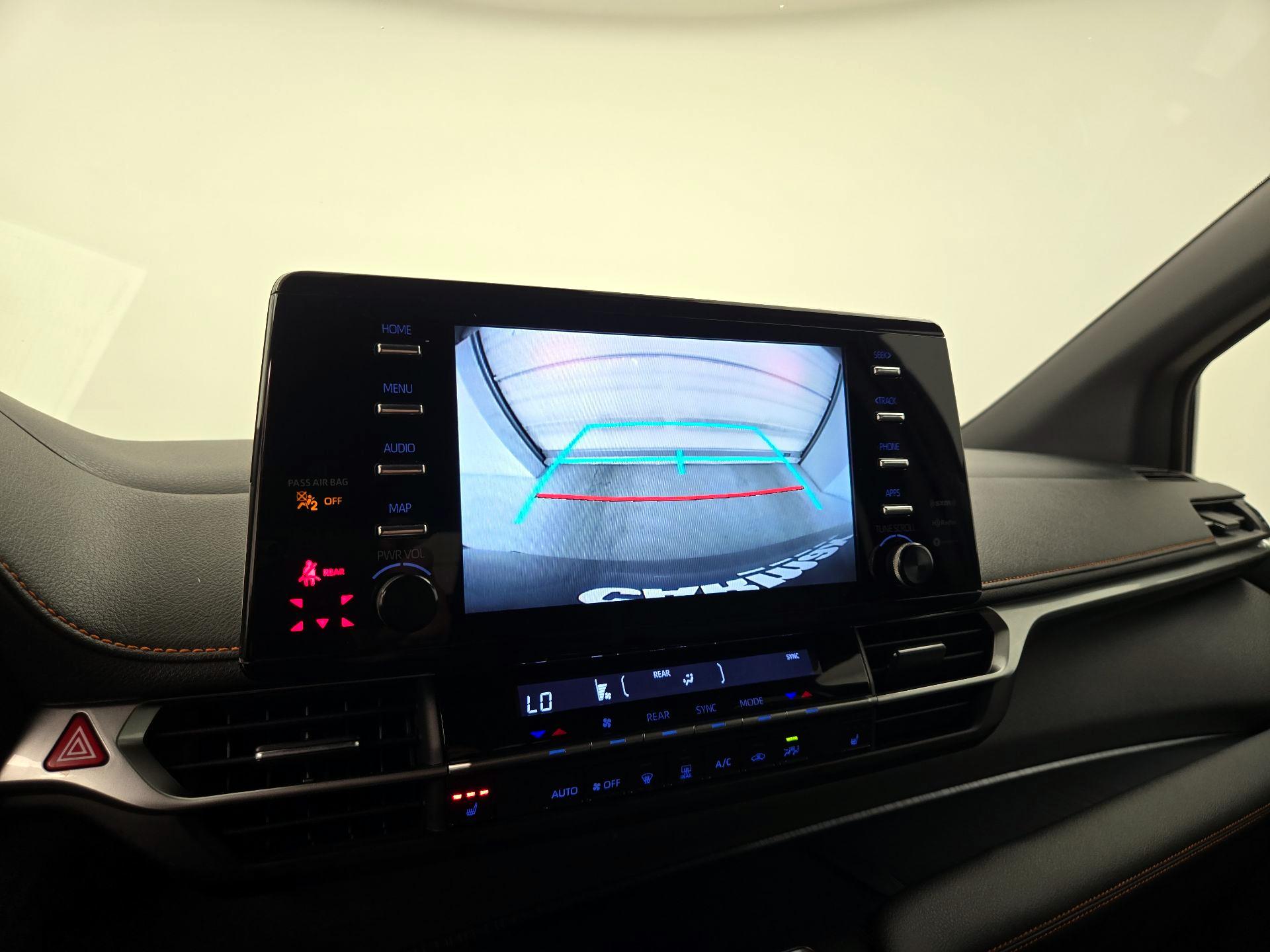 Thumbnail: 2021 Toyota Sienna - 15